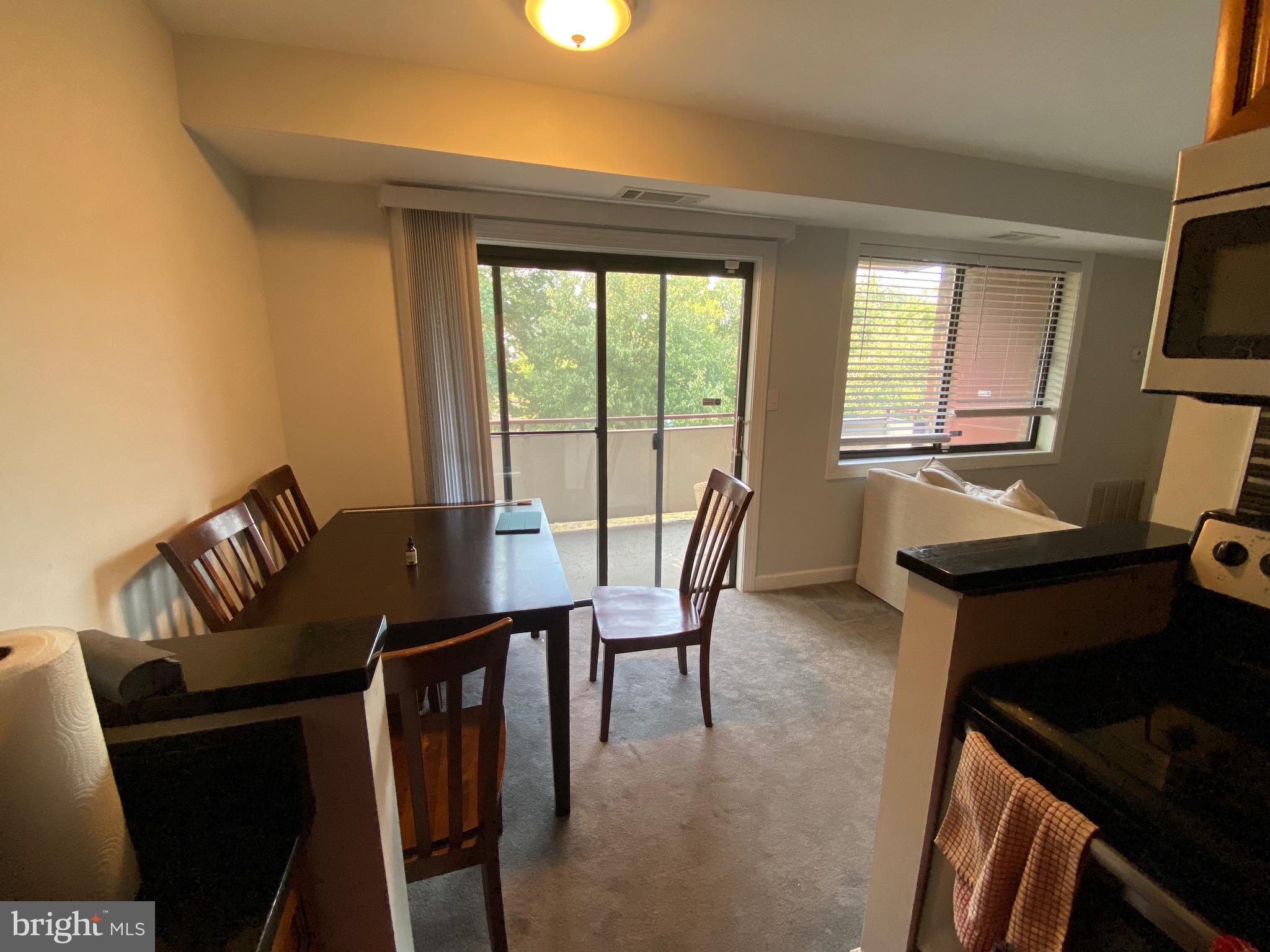 HUNTINGTON WALK - Residential Lease