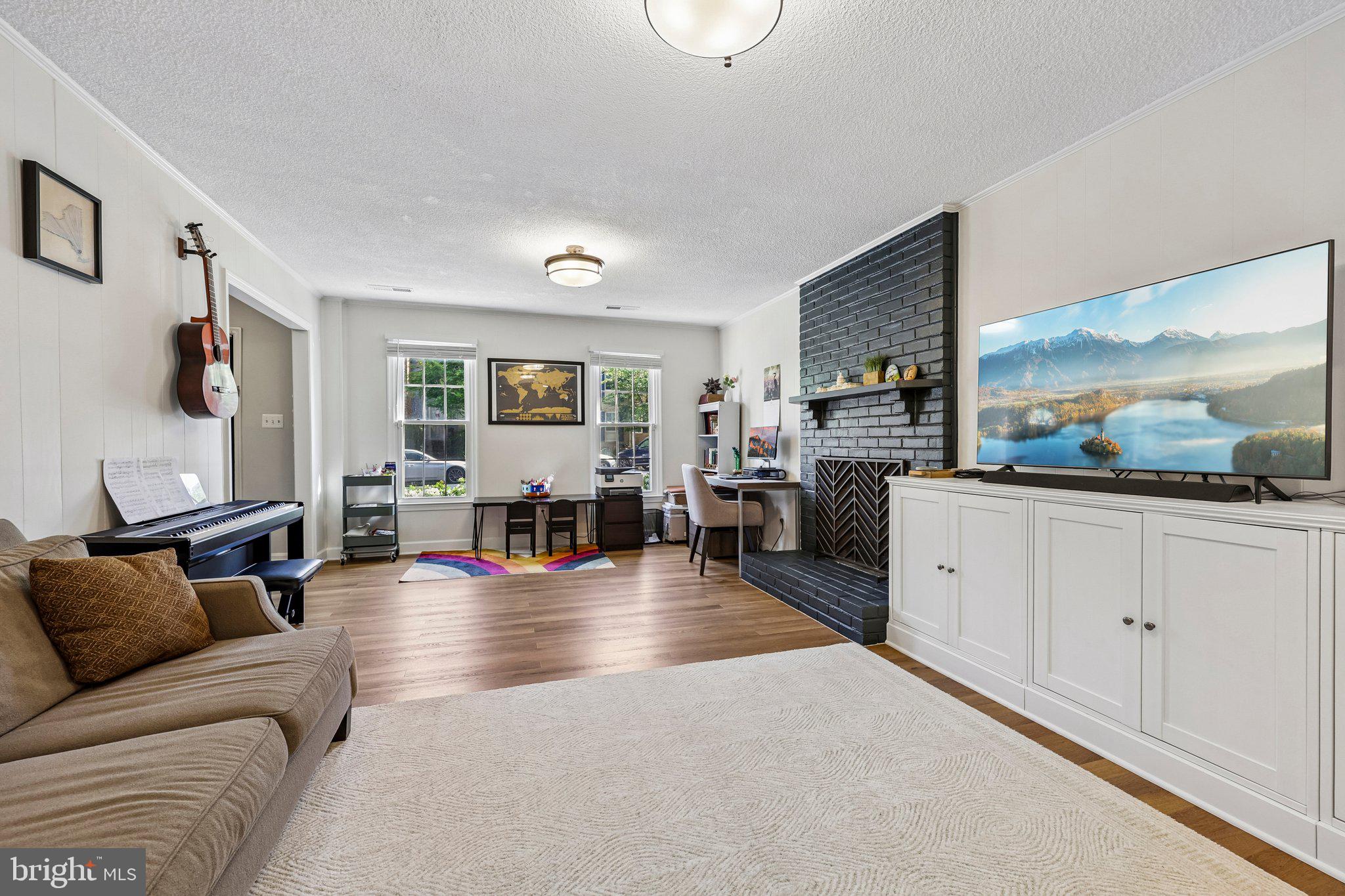 HALLCREST HEIGHTS - Residential
