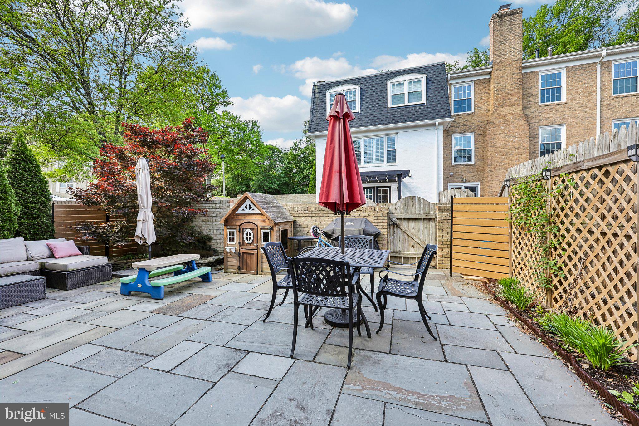 HALLCREST HEIGHTS - Residential