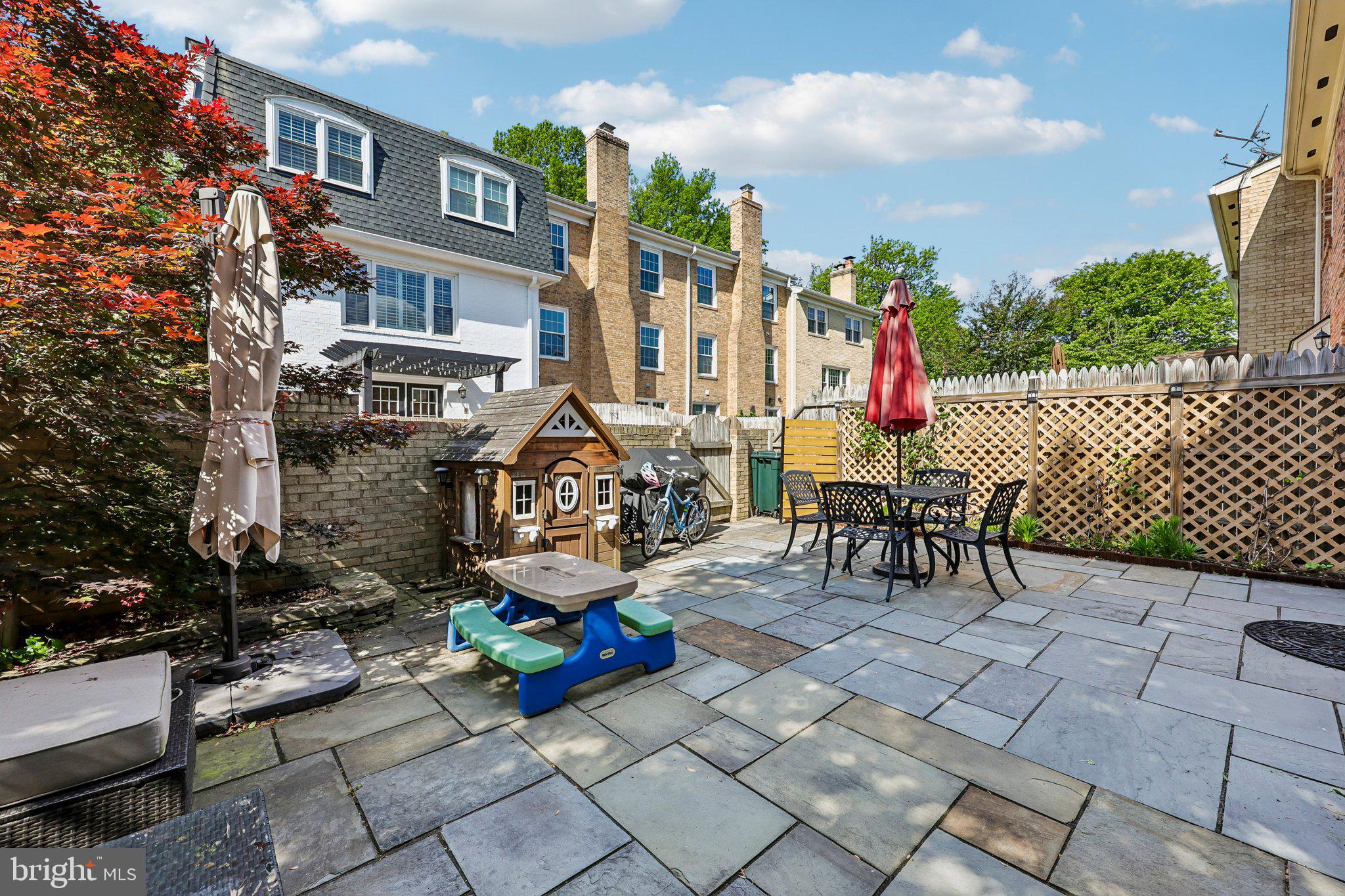 HALLCREST HEIGHTS - Residential