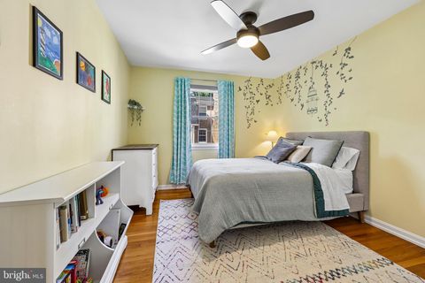 Tiny photo for 7438 Hallcrest Drive, MCLEAN, VA 22102 (MLS # VAFX2308314)