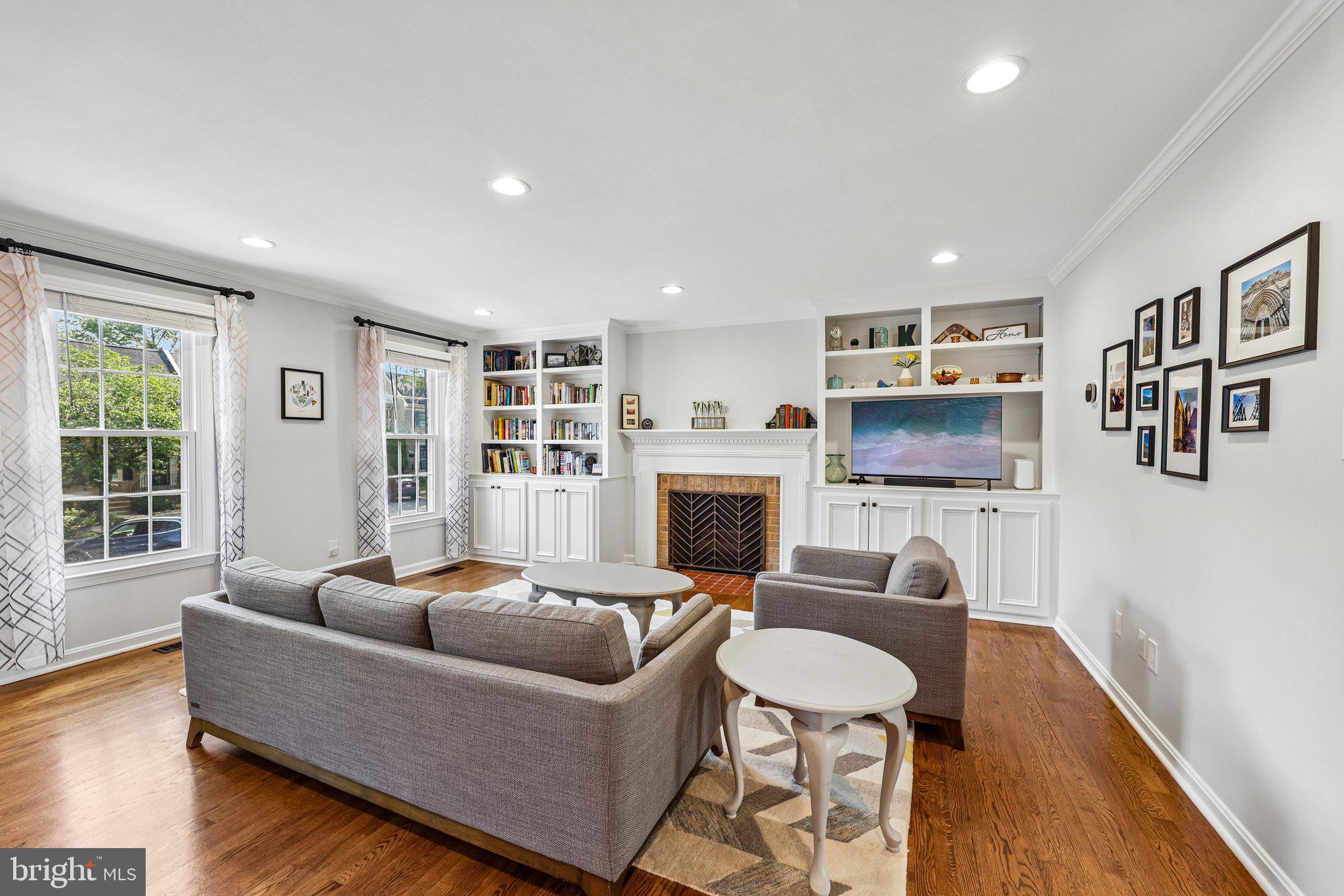 HALLCREST HEIGHTS - Residential