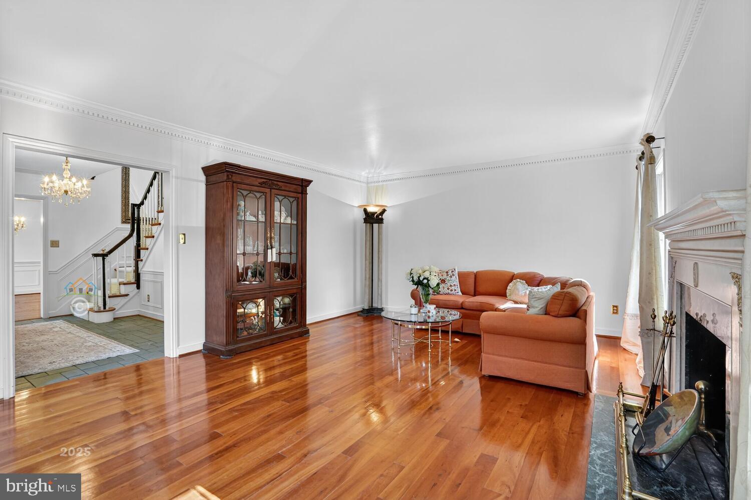 WOODSIDE ESTATES - Residential