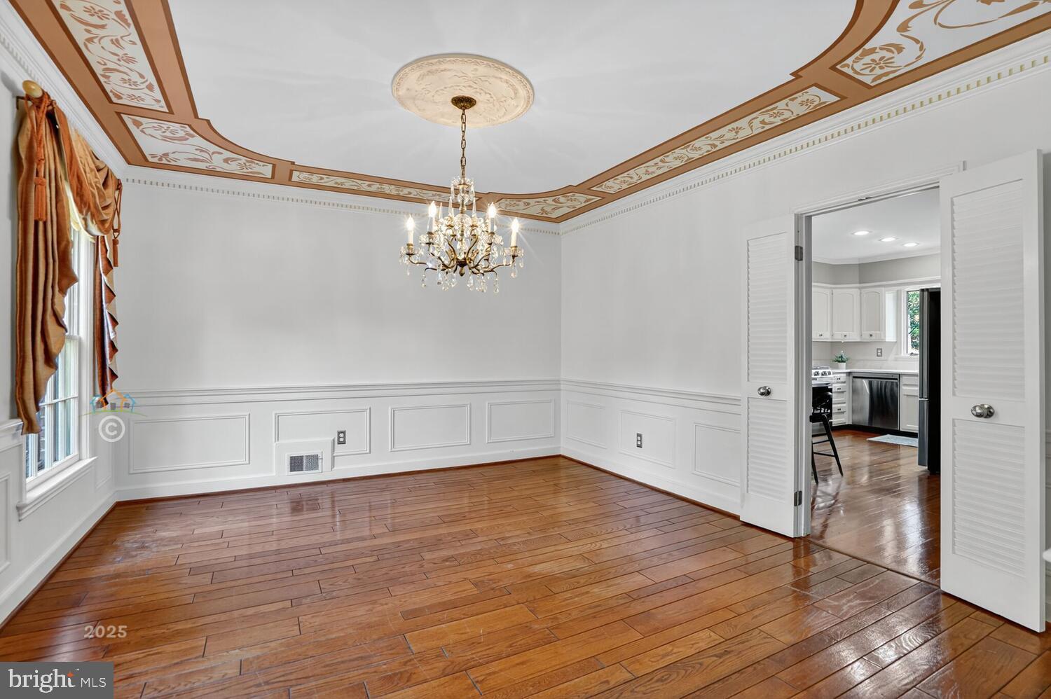 WOODSIDE ESTATES - Residential