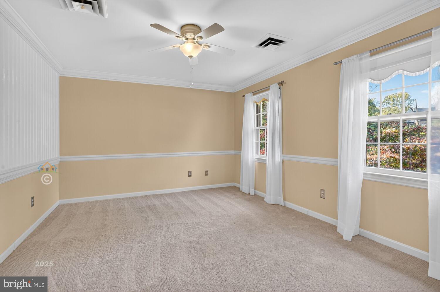 WOODSIDE ESTATES - Residential