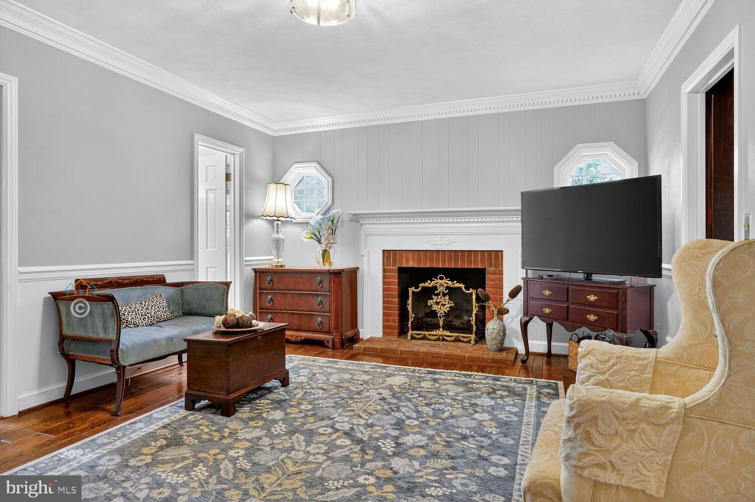 WOODSIDE ESTATES - Residential