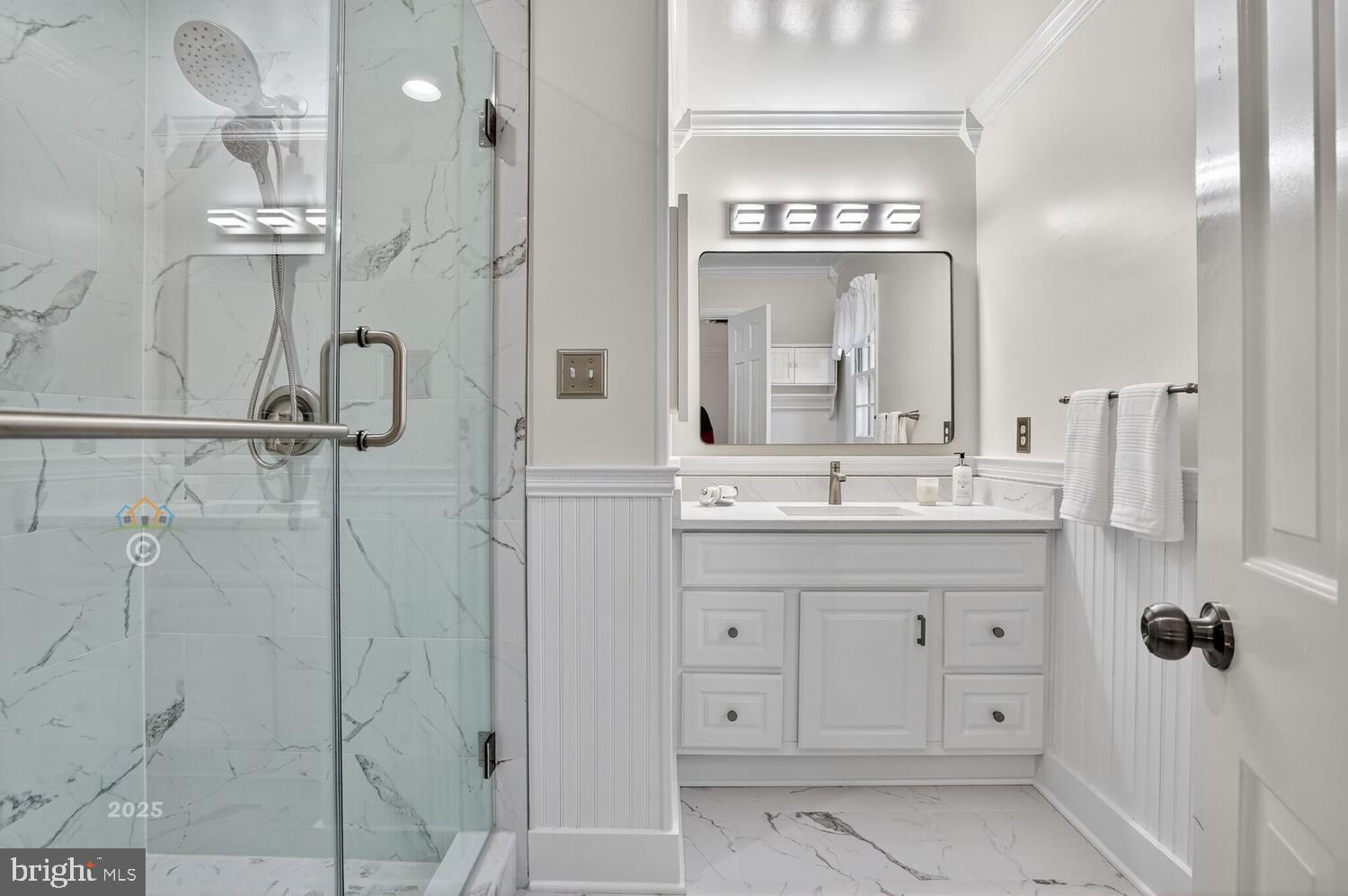 WOODSIDE ESTATES - Residential