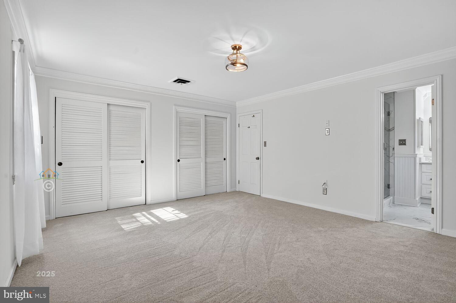 WOODSIDE ESTATES - Residential