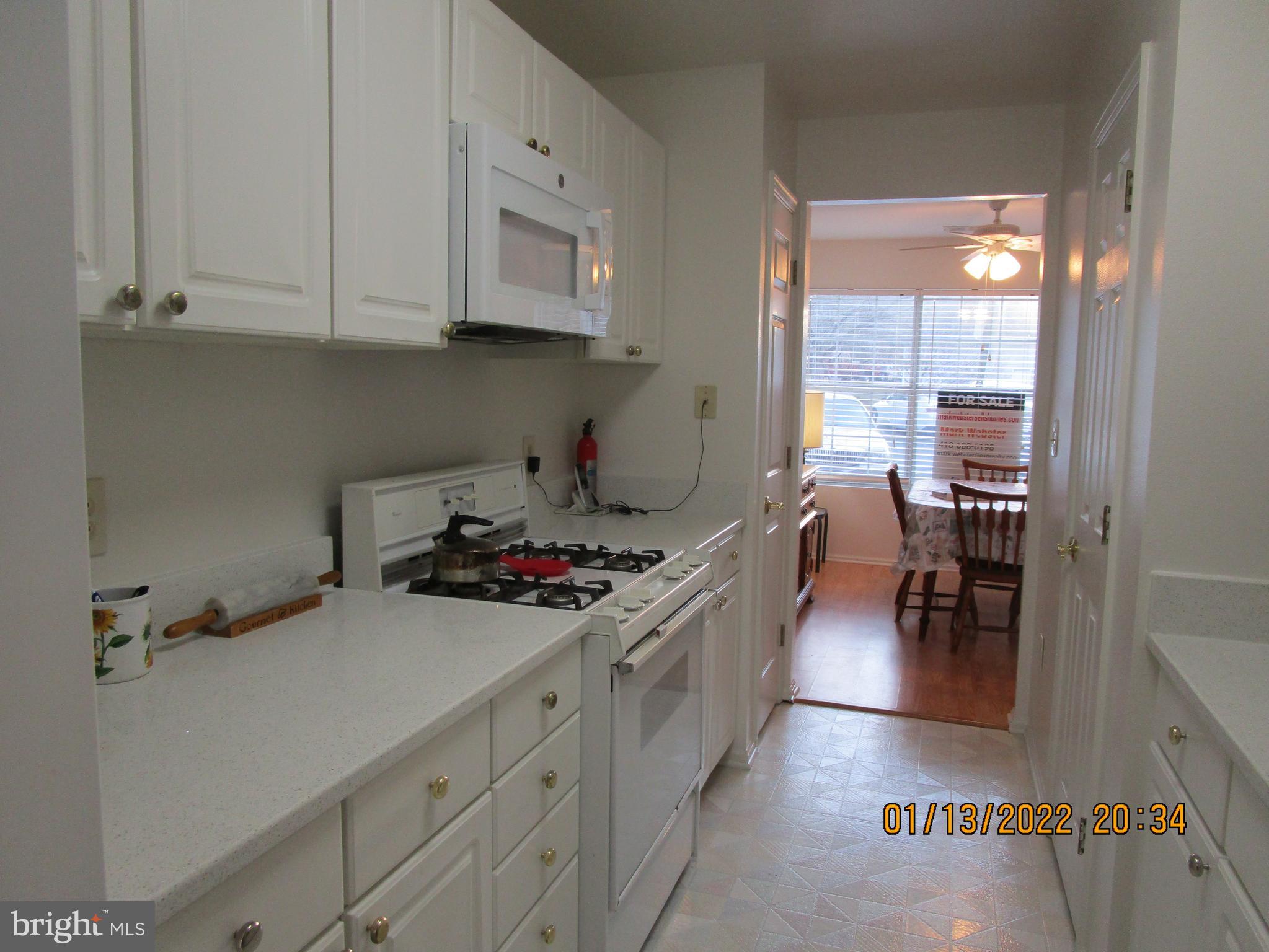 ENGLISH COUNTRY MANOR - Residential