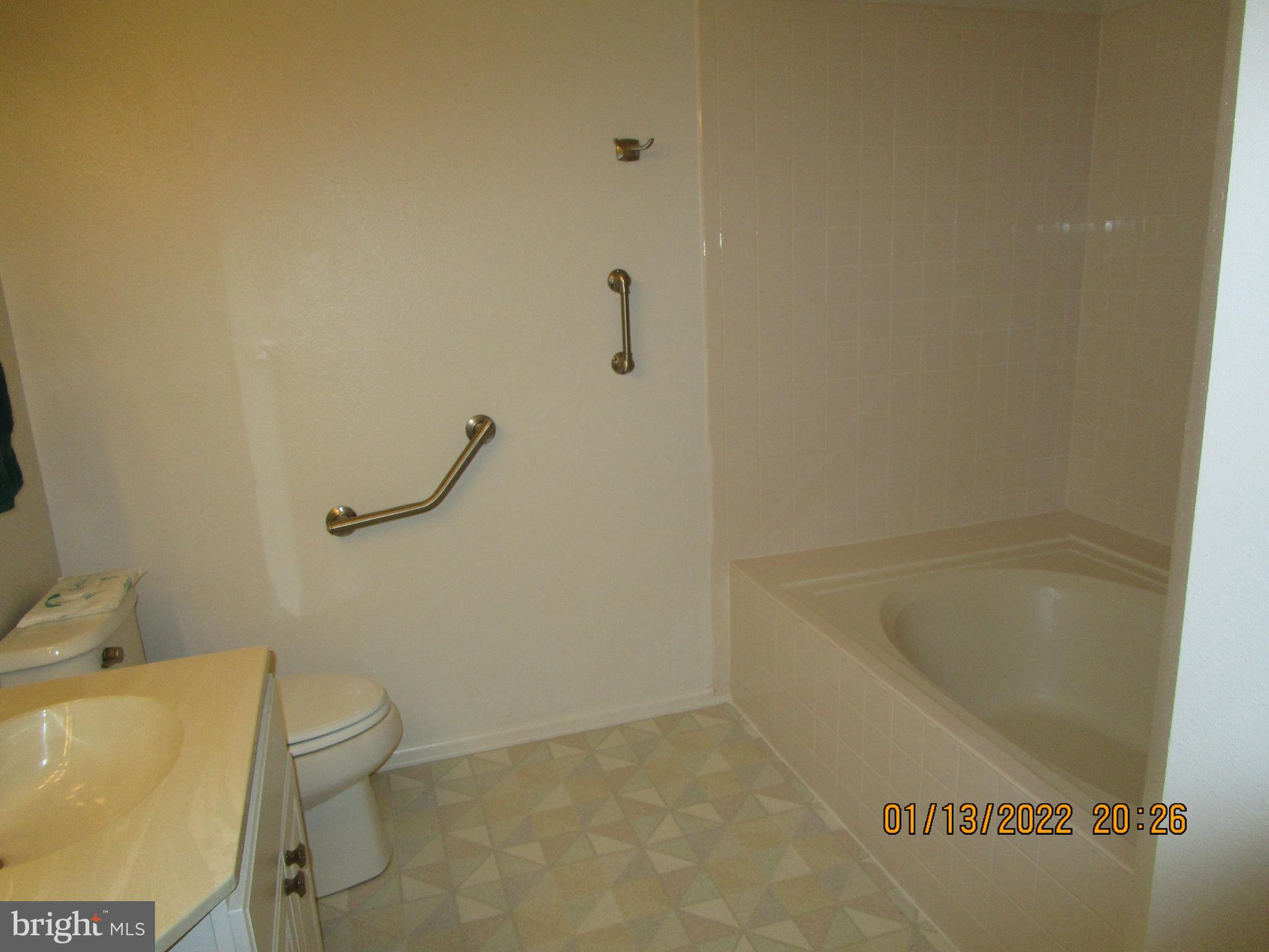 ENGLISH COUNTRY MANOR - Residential