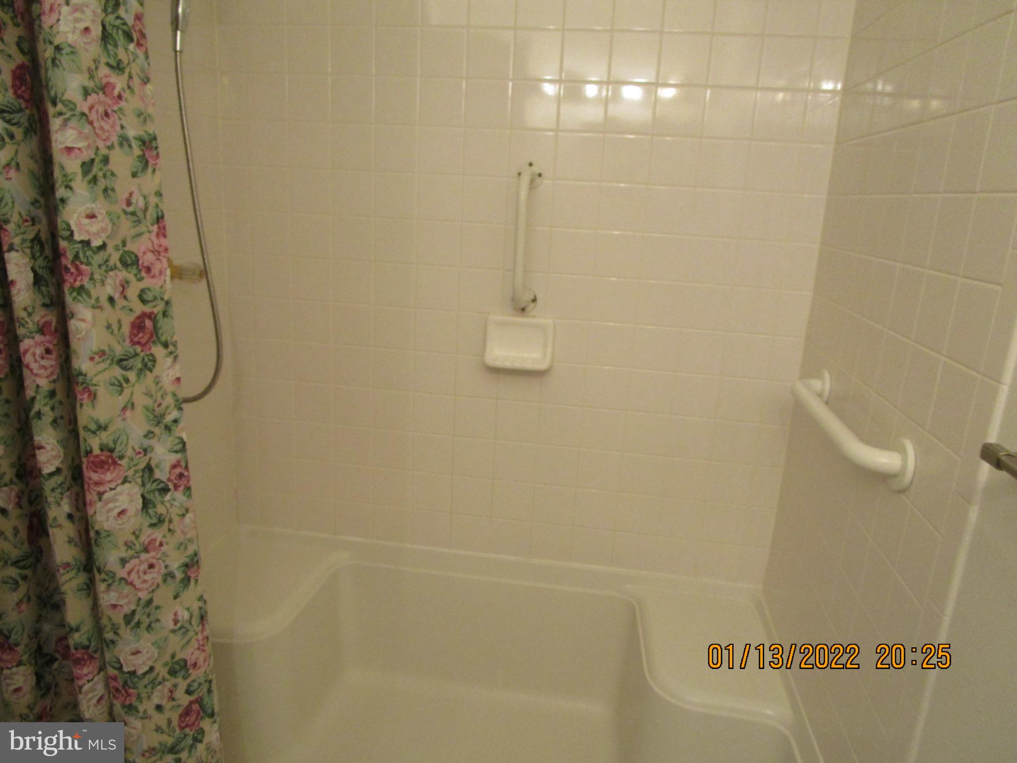 ENGLISH COUNTRY MANOR - Residential