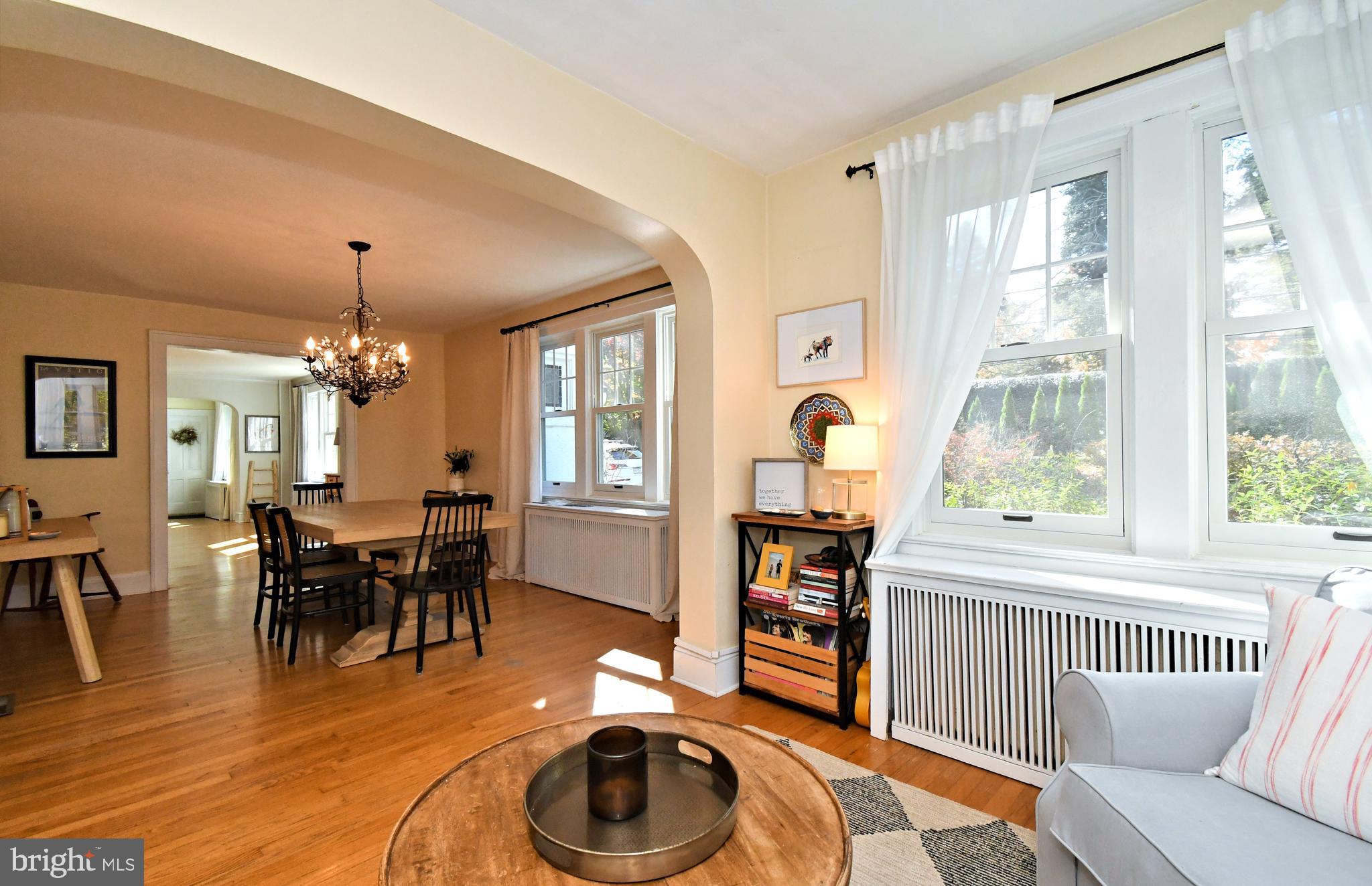 DELAVUE MANOR - Residential