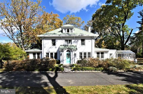 2226 YARDLEY MORRISVILLE ROAD E YARDLEY PA 19067