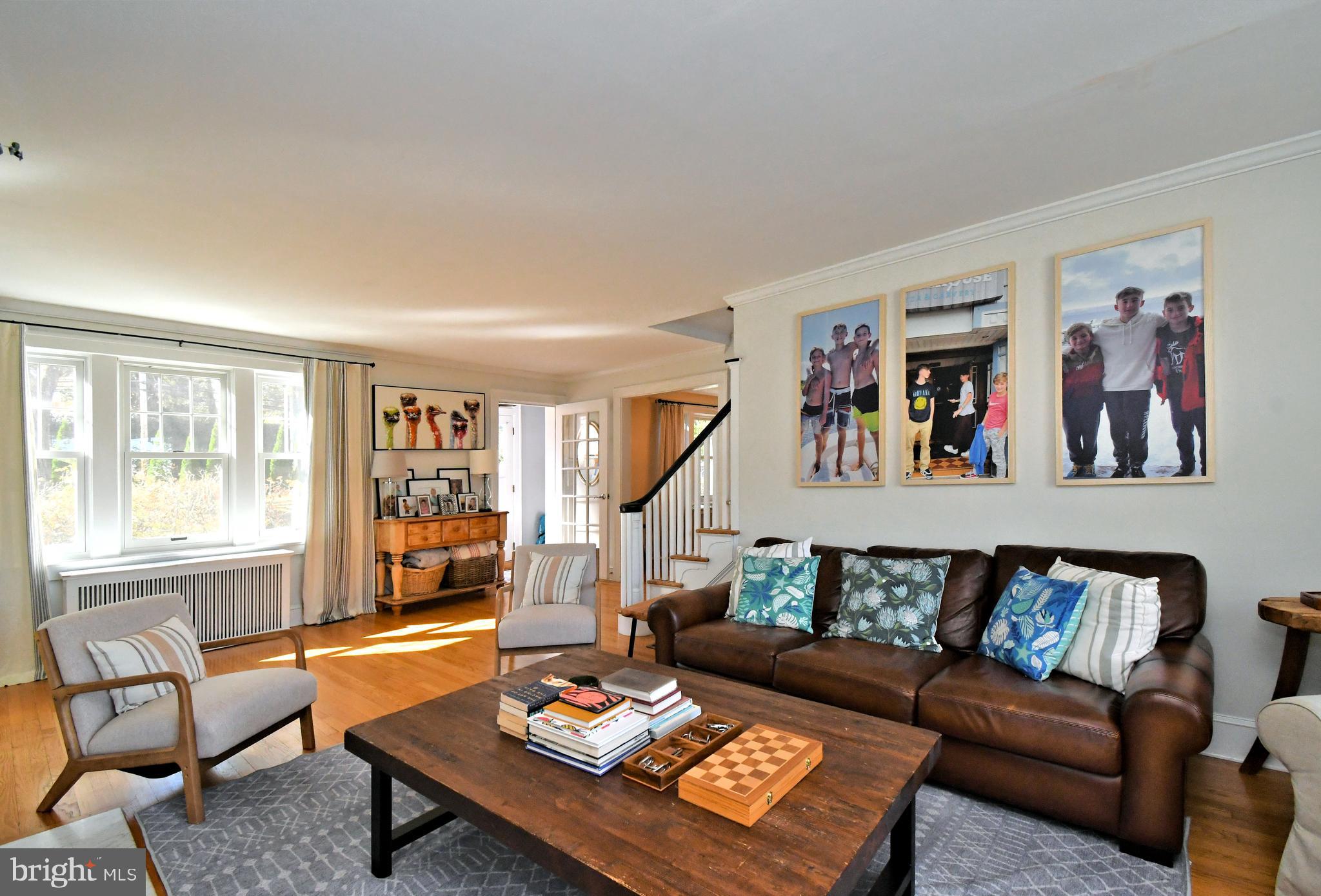 DELAVUE MANOR - Residential