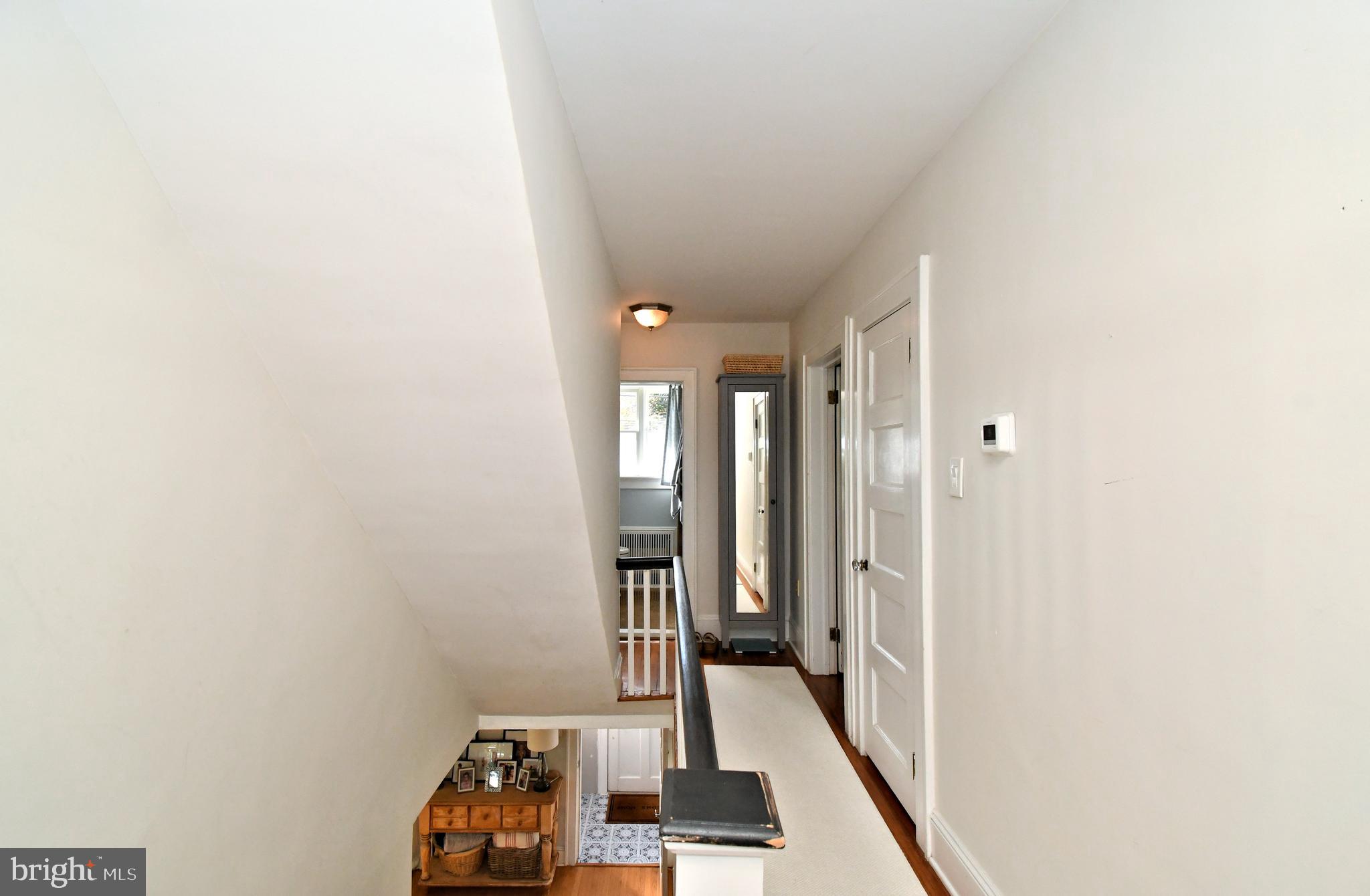 DELAVUE MANOR - Residential