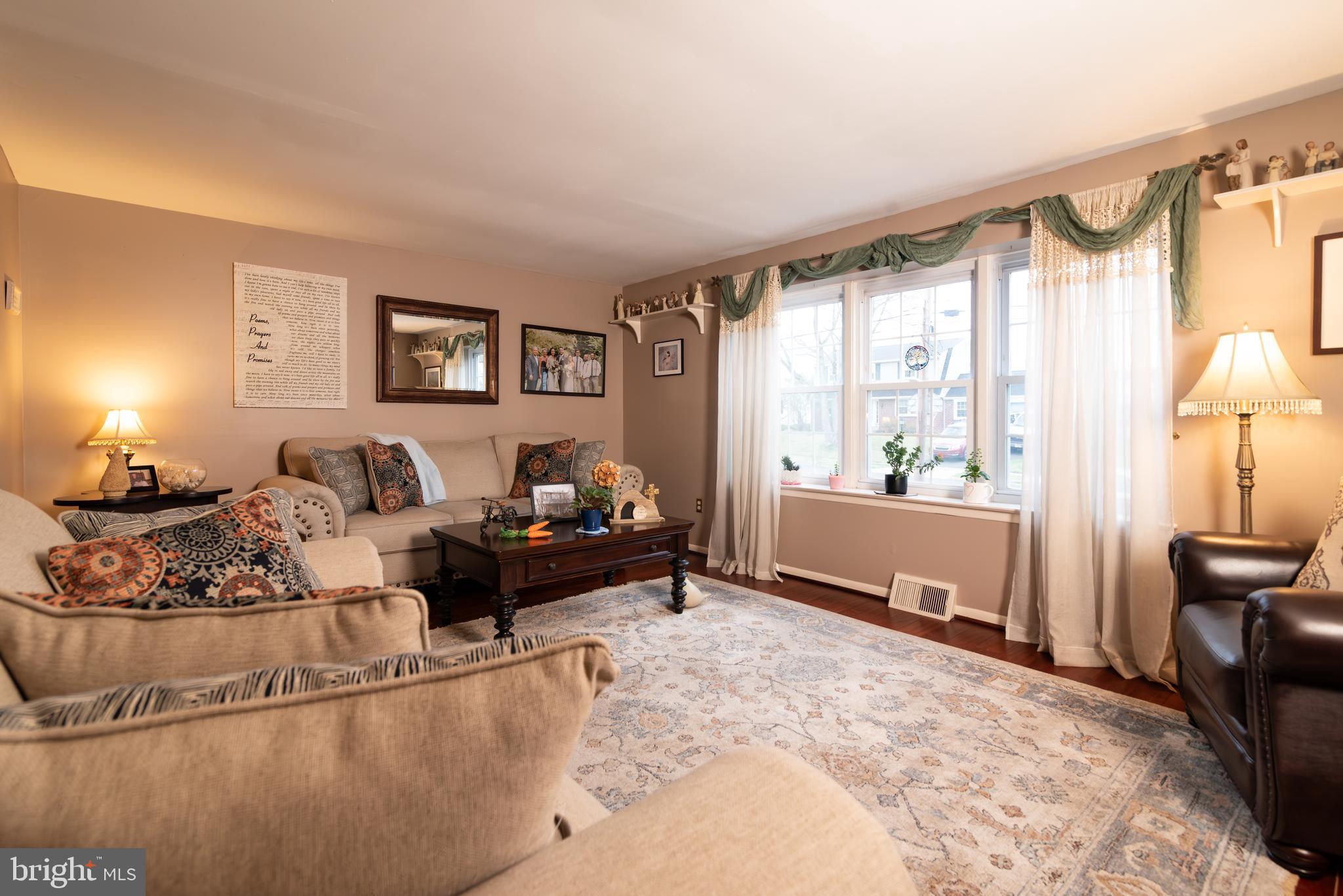 WILLOW FARMS - Residential