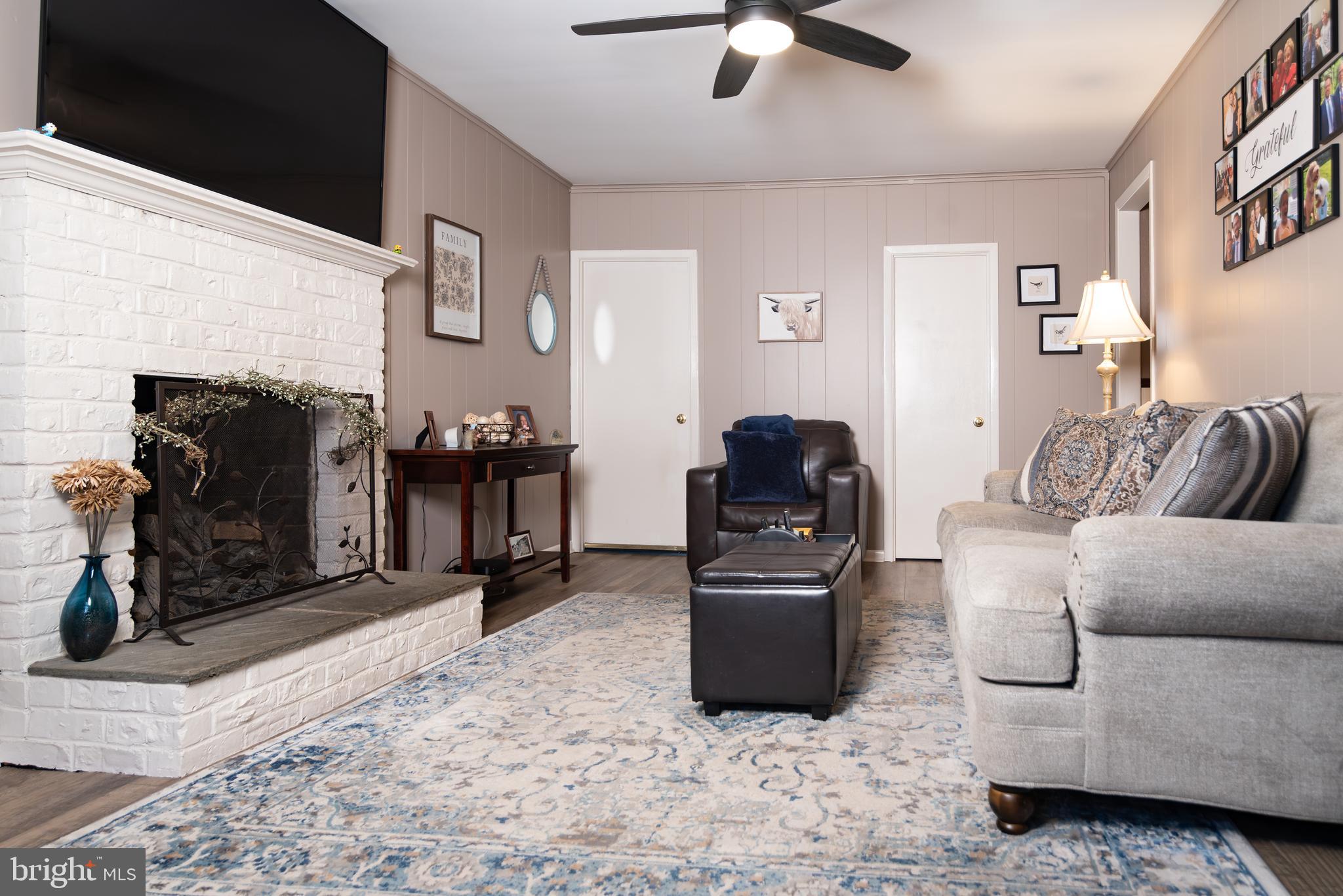 WILLOW FARMS - Residential