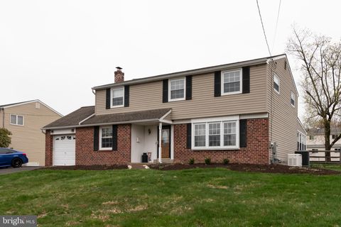 Homes For Sale - 253 Kent Road<br/> Bucks County, WARMINSTER, PA 18974