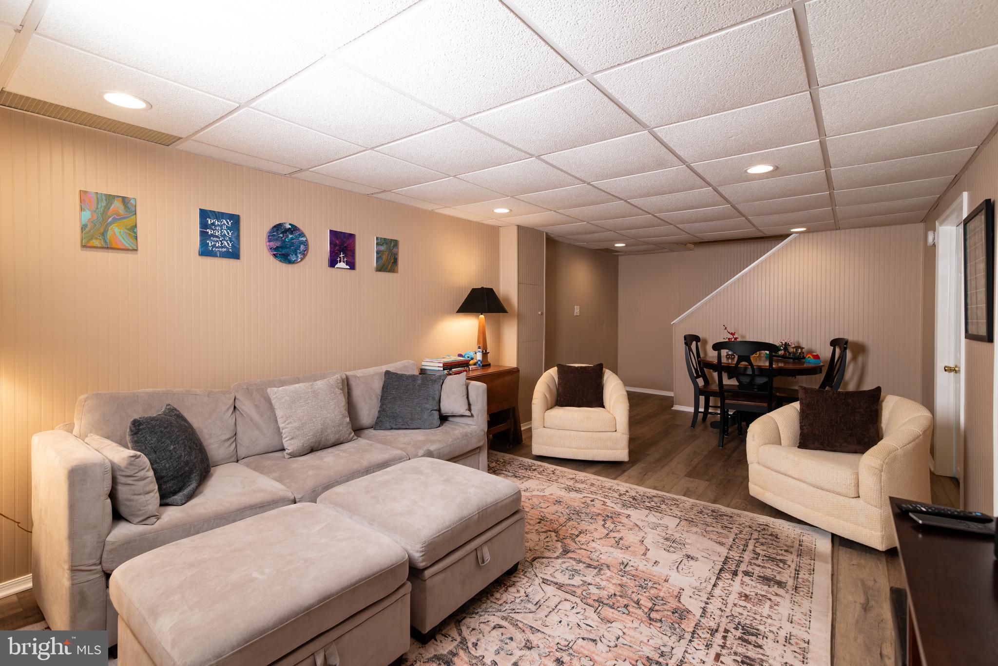 WILLOW FARMS - Residential