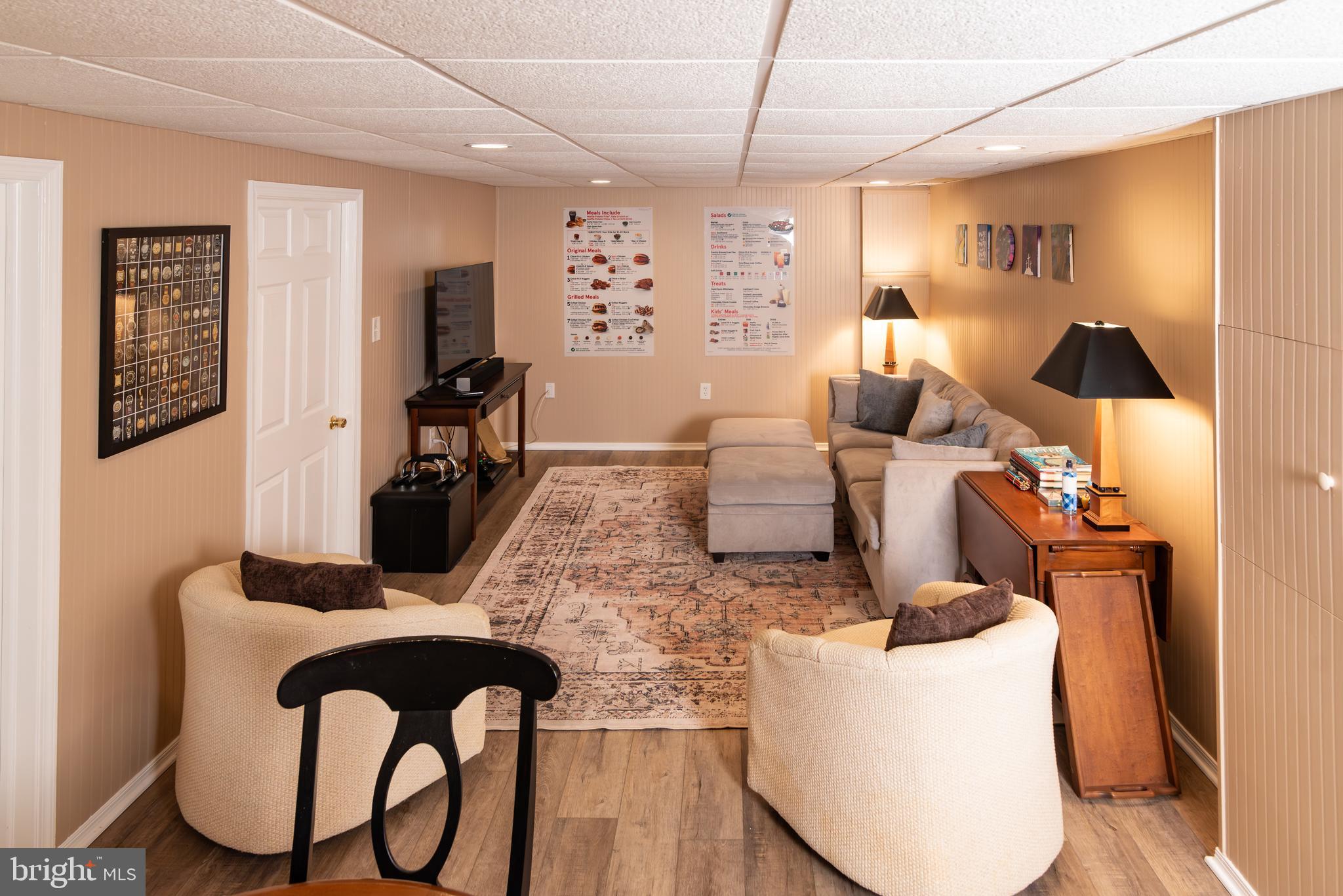 WILLOW FARMS - Residential