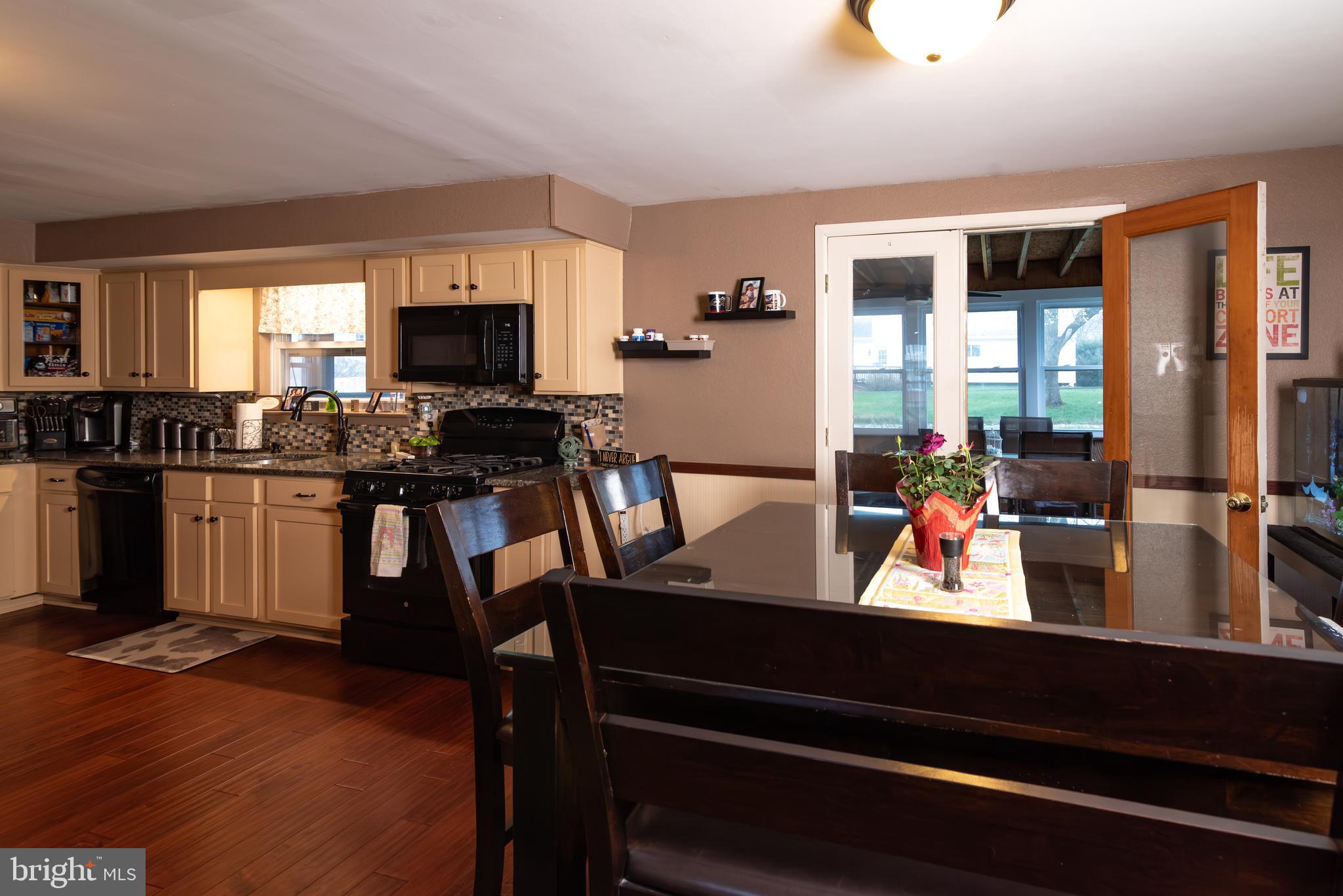 WILLOW FARMS - Residential