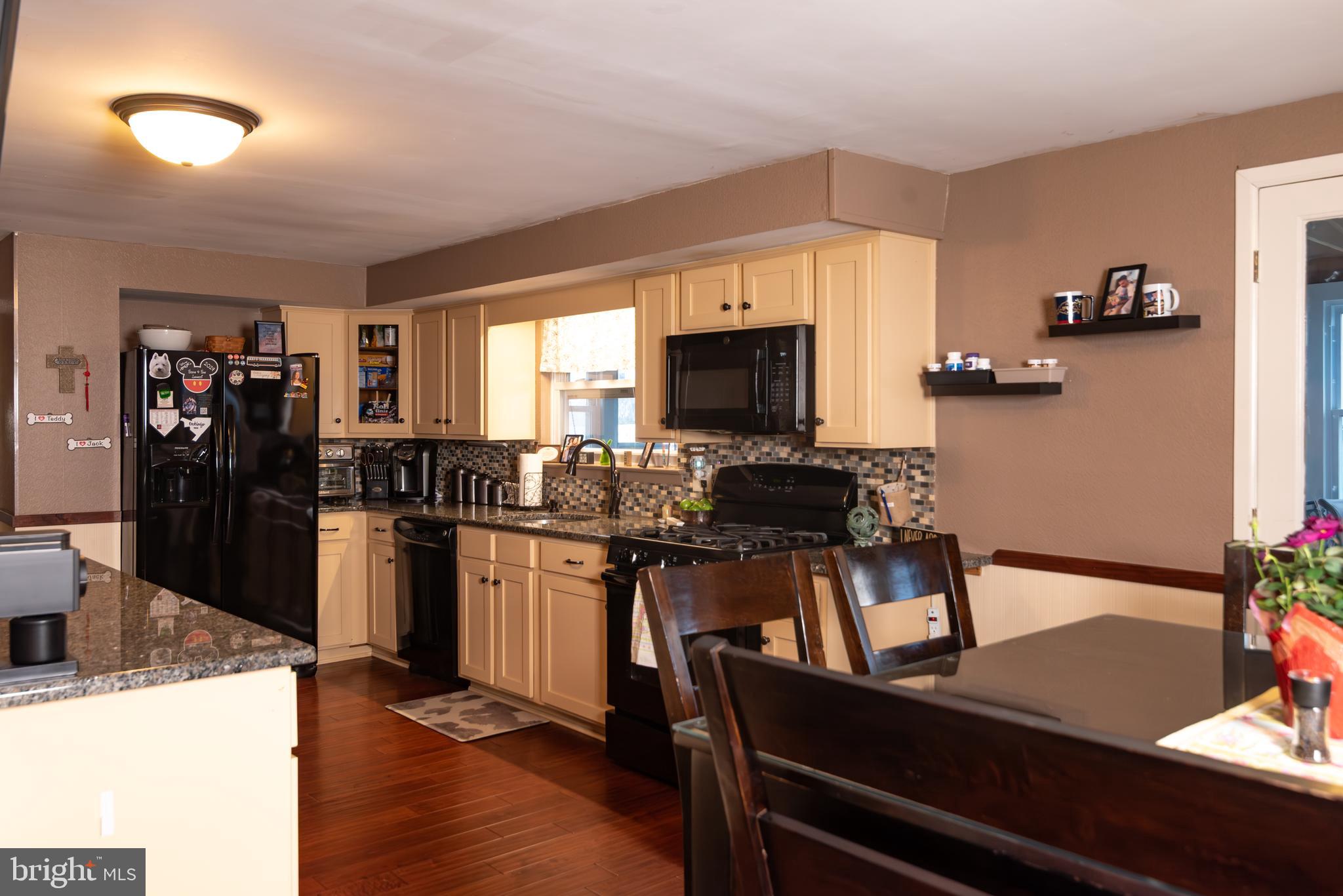 WILLOW FARMS - Residential