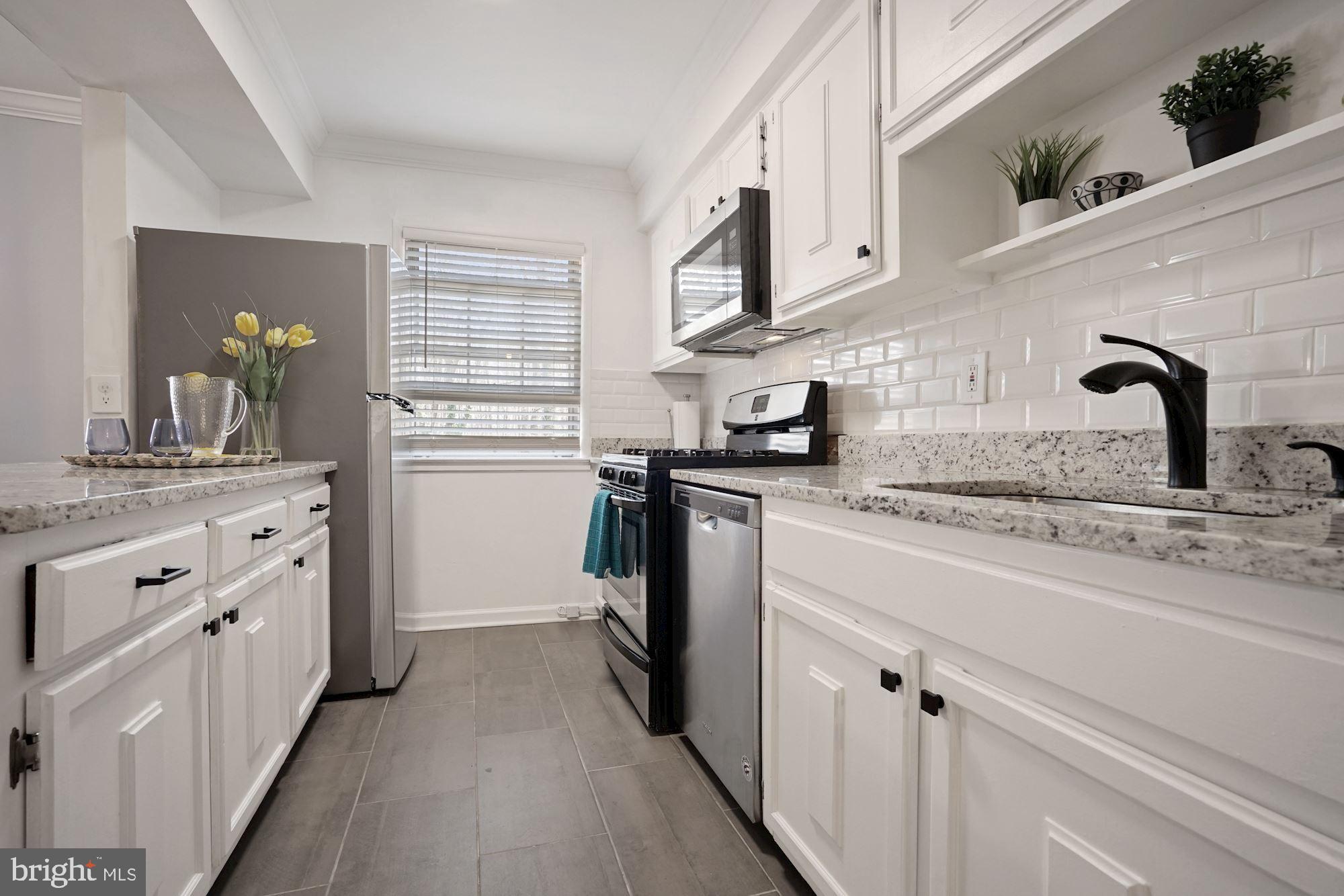 DALE CITY - Residential