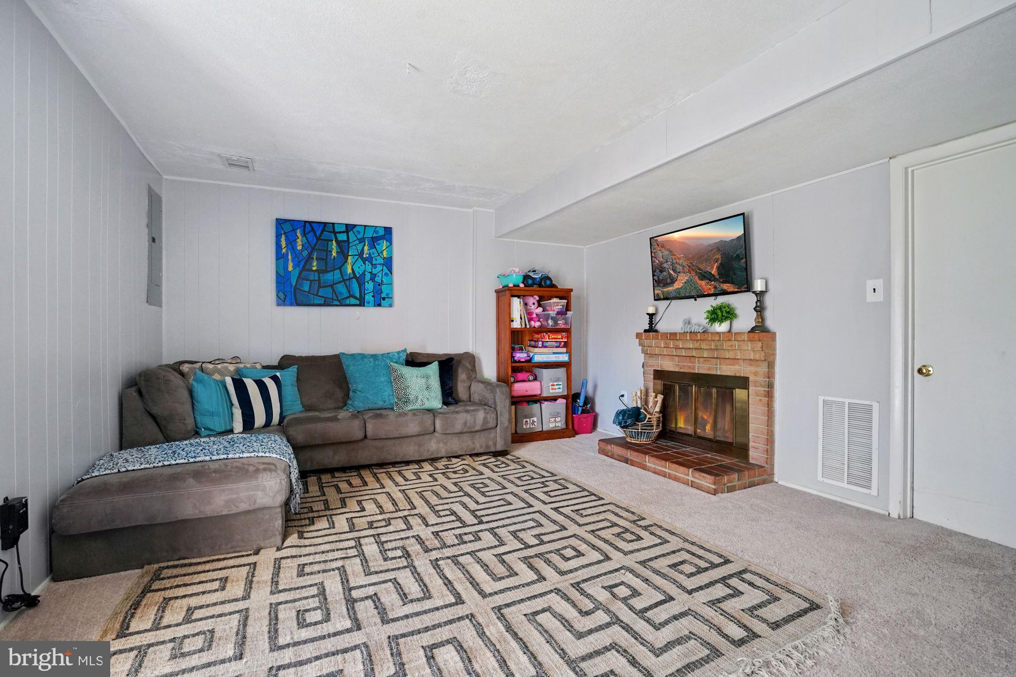 DALE CITY - Residential