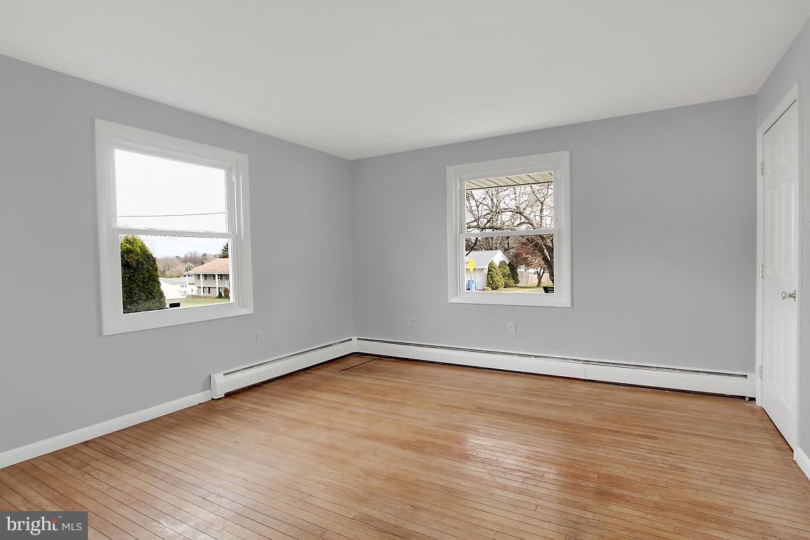 COLONIAL HEIGHTS - Residential