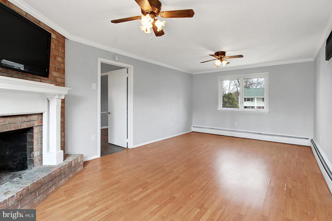 COLONIAL HEIGHTS - Residential