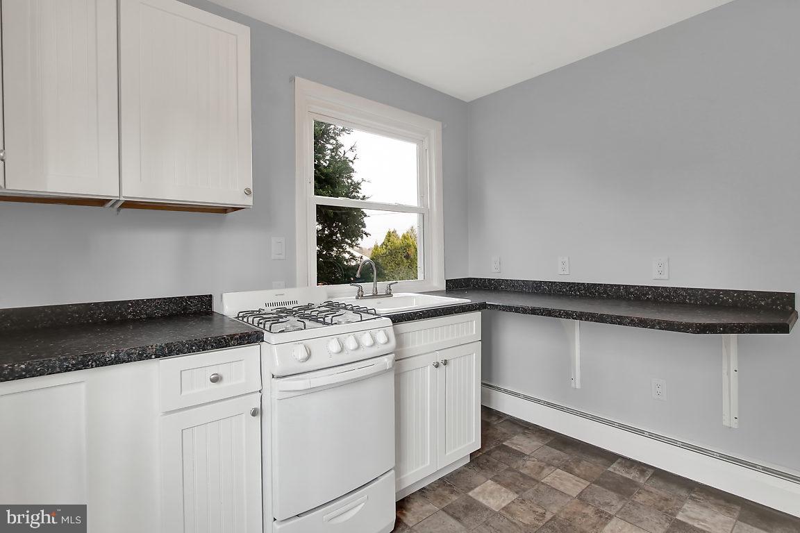 COLONIAL HEIGHTS - Residential