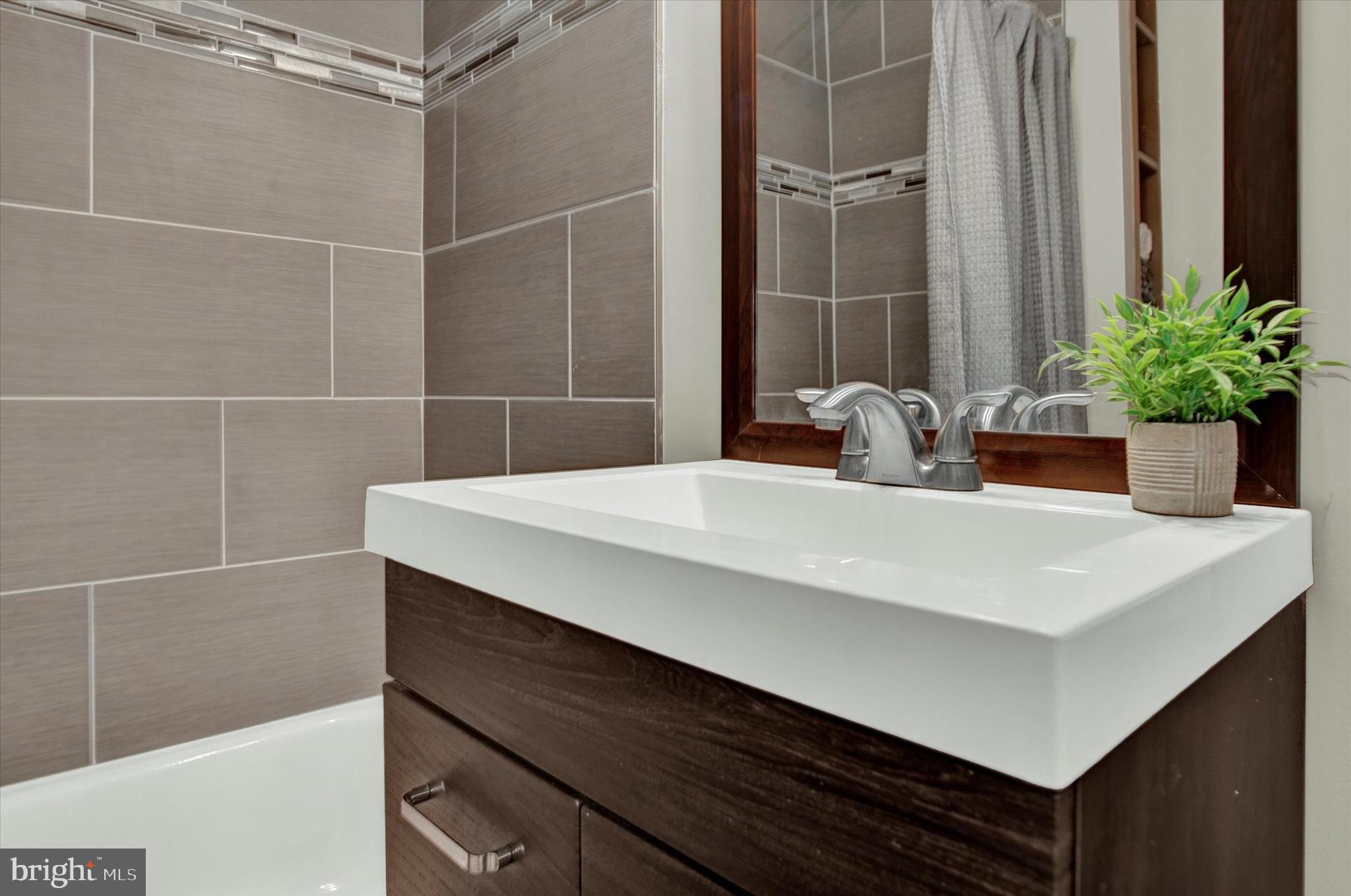 CAPITOL HEIGHTS - Residential