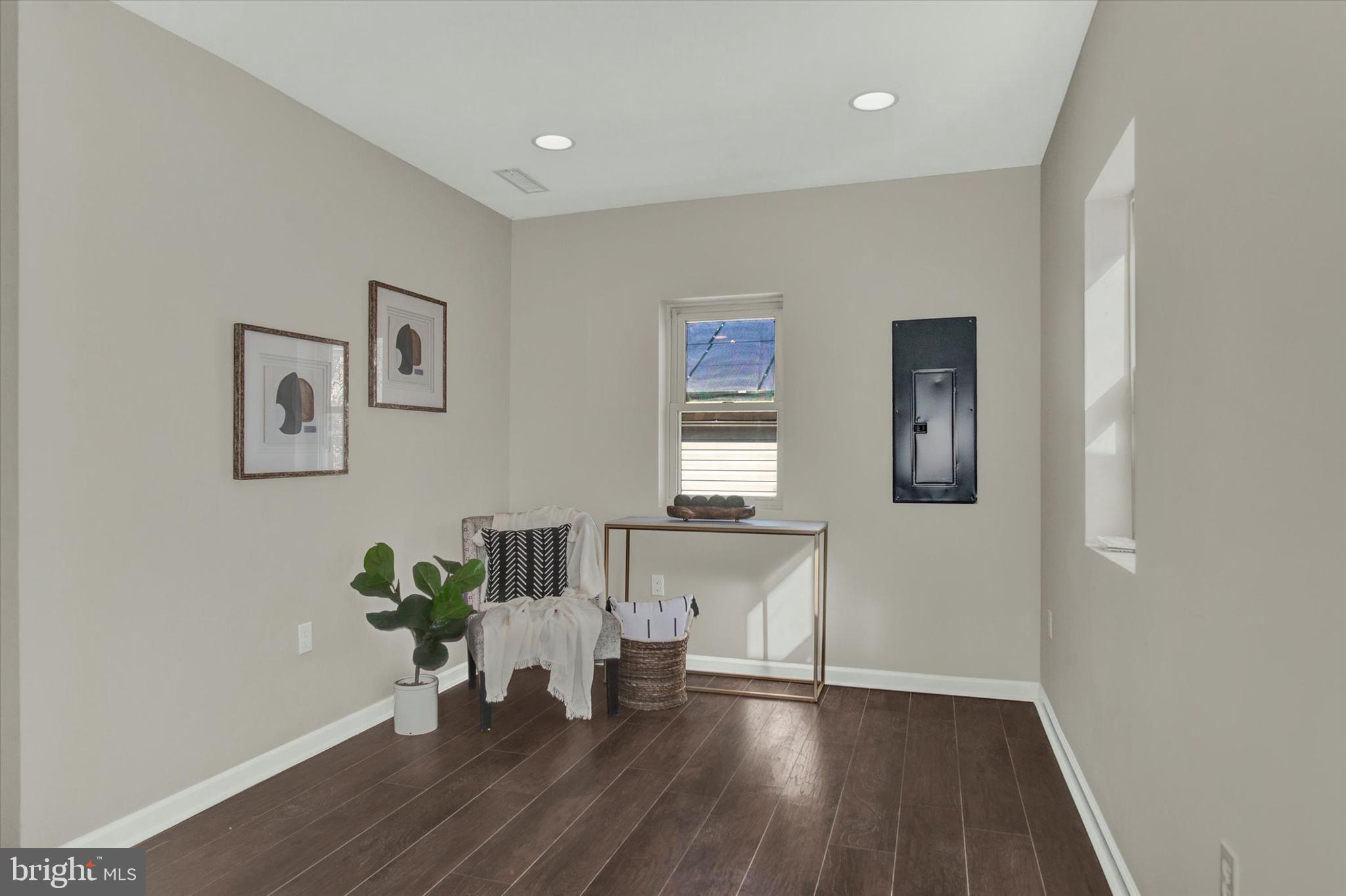 CAPITOL HEIGHTS - Residential