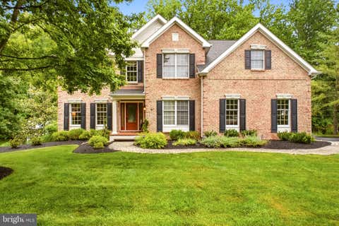 Homes For Sale - 5 Nathaniel Court<br/> GLEN MILLS, PA 19342