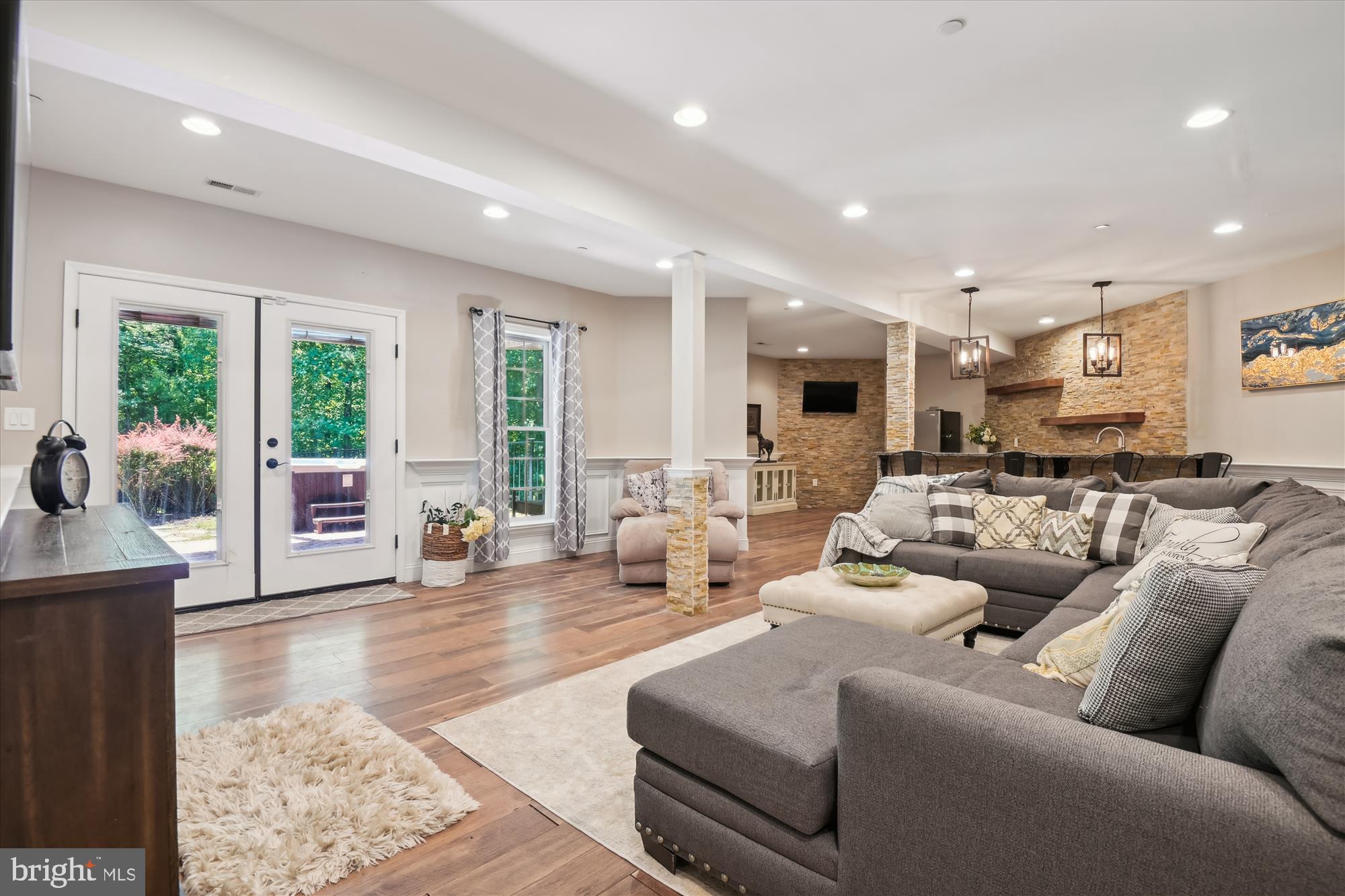 ELDERSBURG - Residential