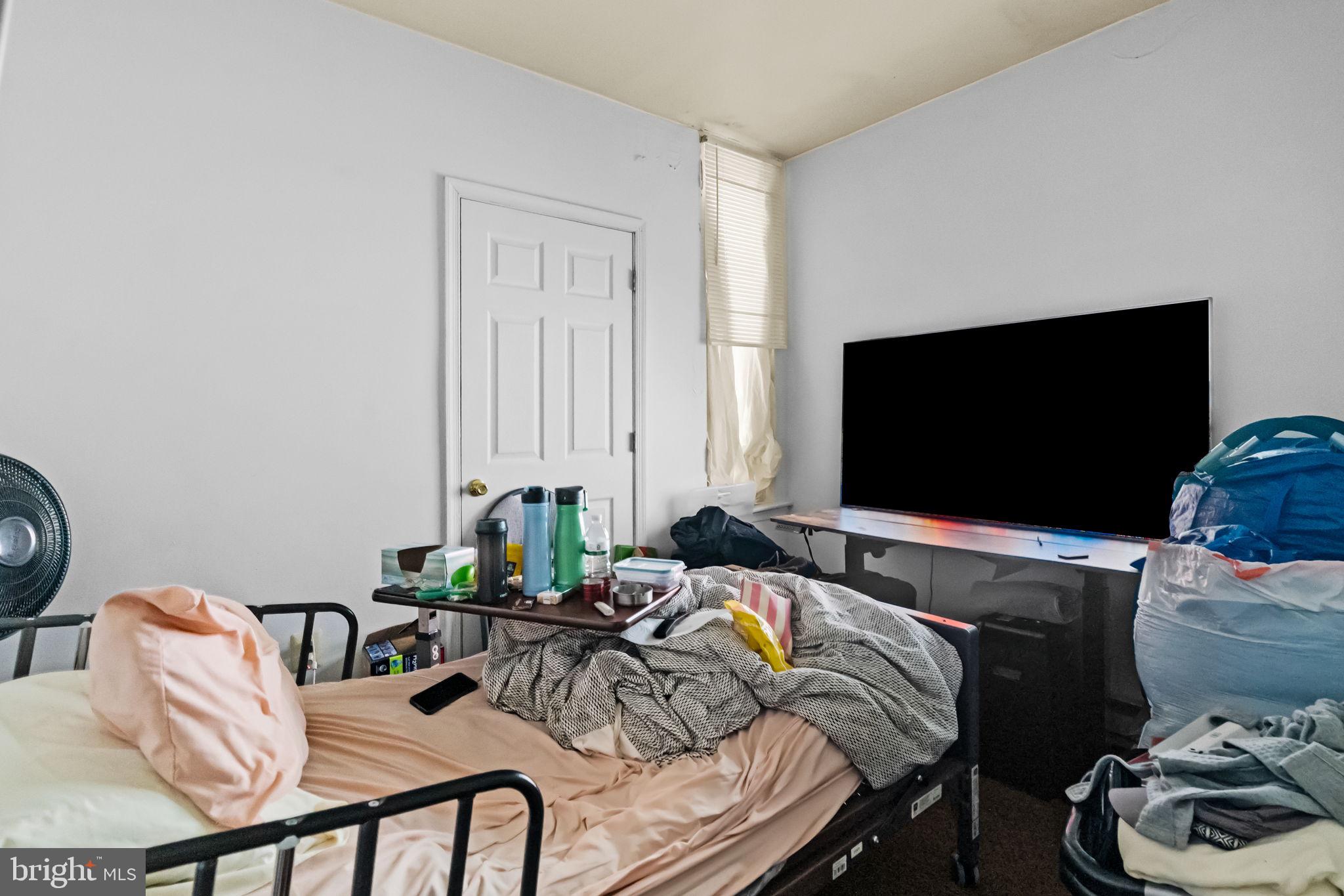 TEMPLE UNIVERSITY - Commercial Sale