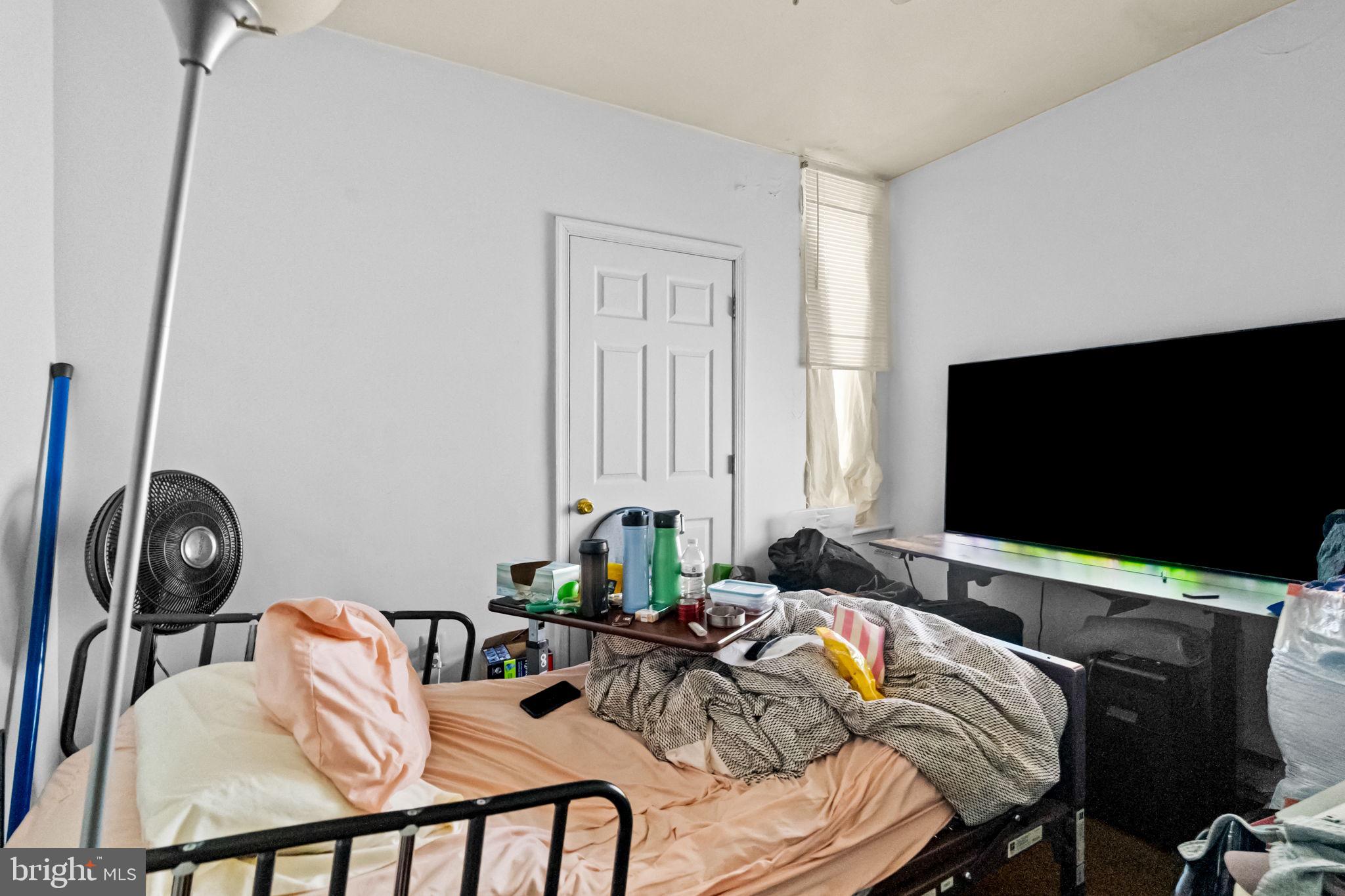 TEMPLE UNIVERSITY - Commercial Sale