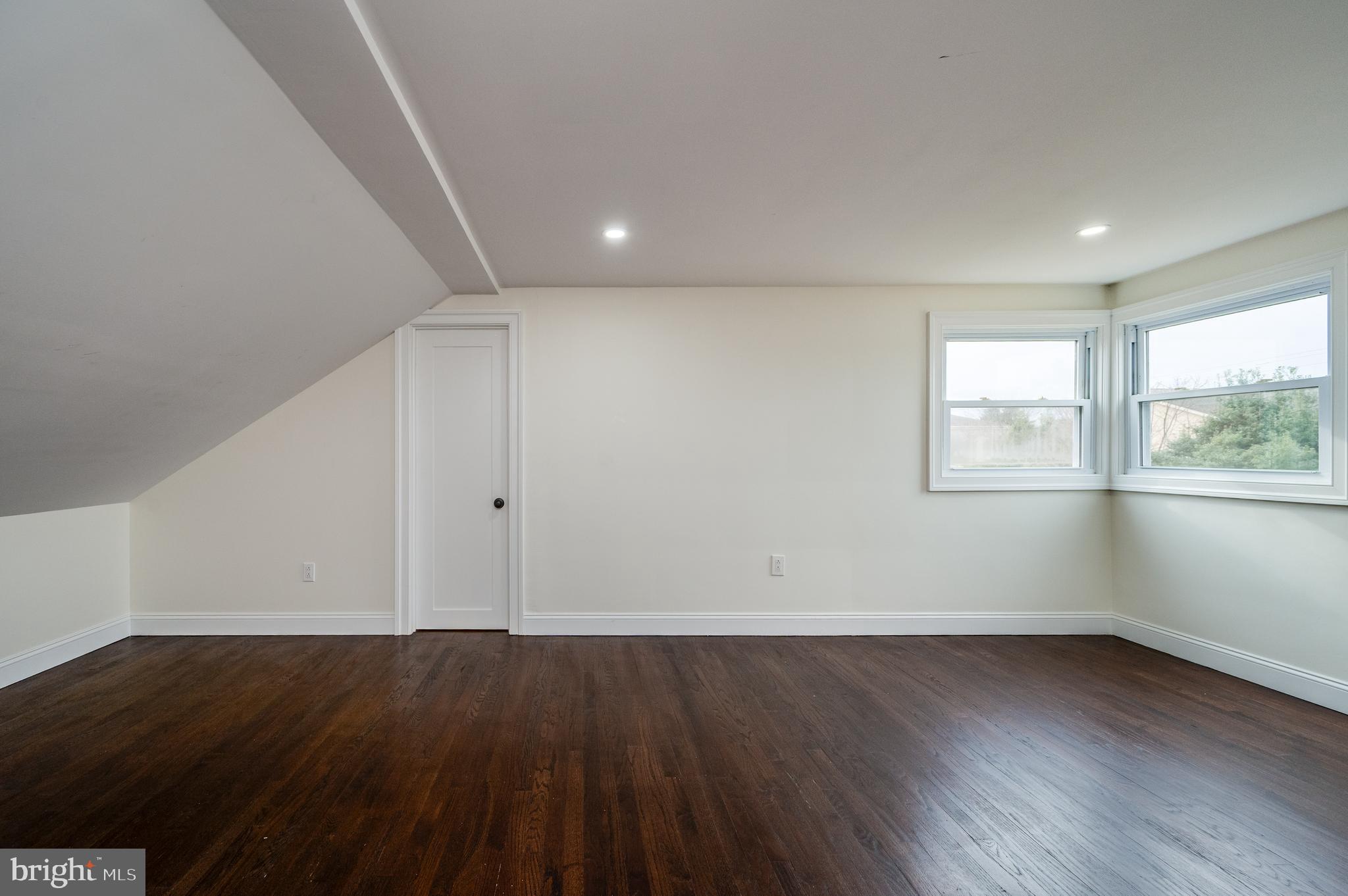 WYOMISSING HILLS - Residential