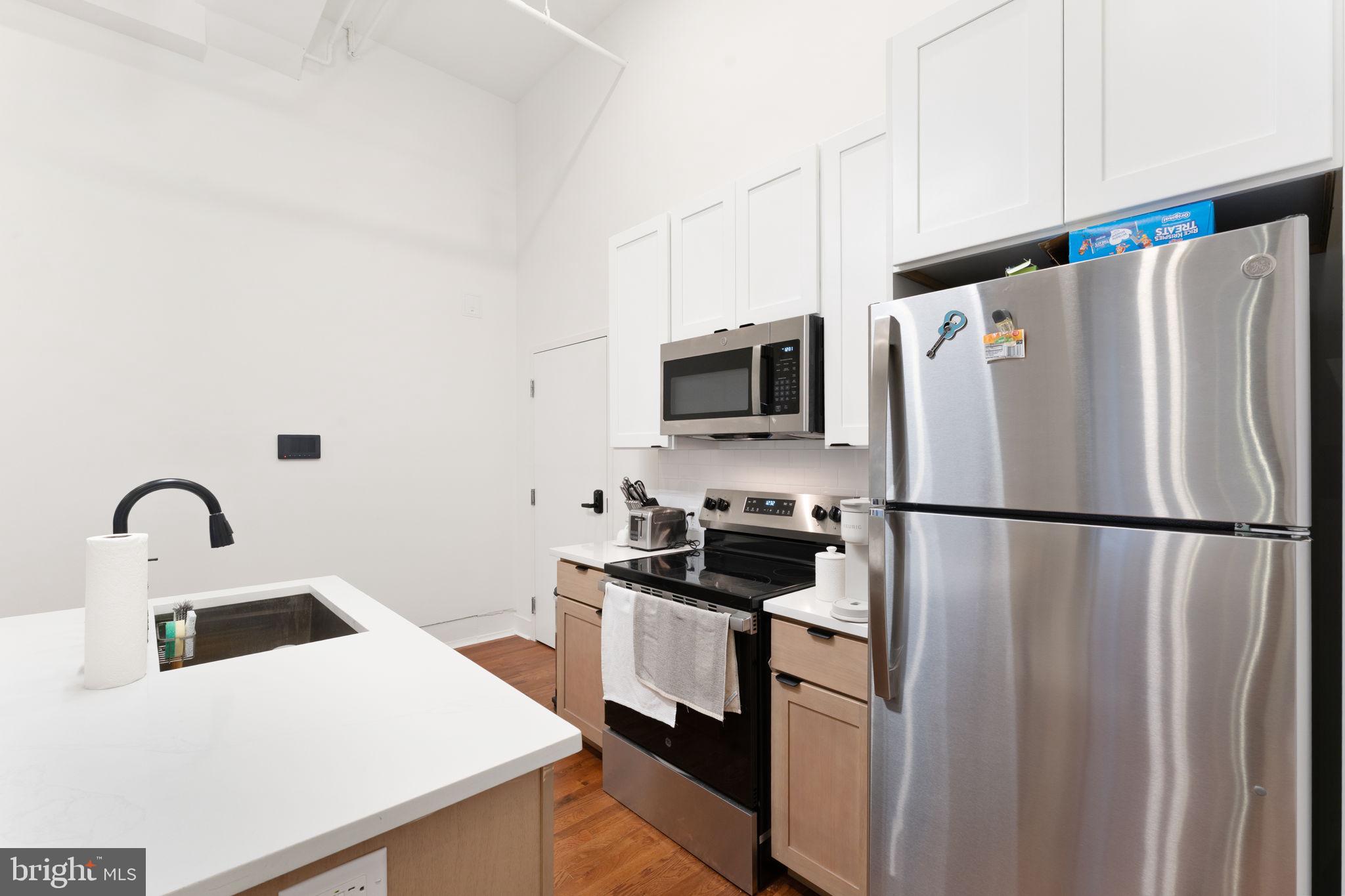 240 HERMITAGE STREET 204