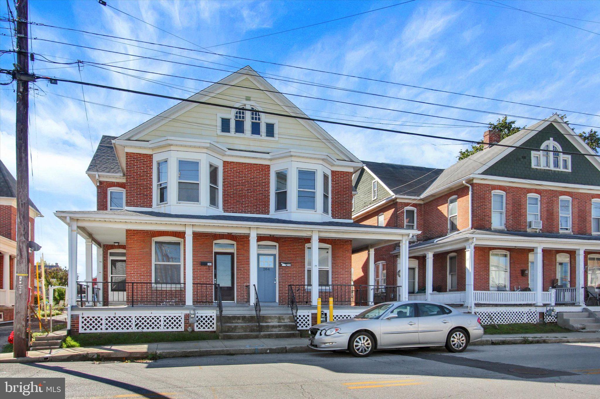 284 THIRD STREET
