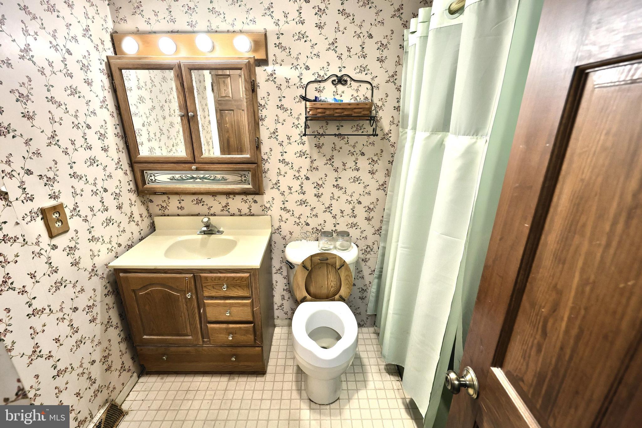 WINDSOR TWP - Residential