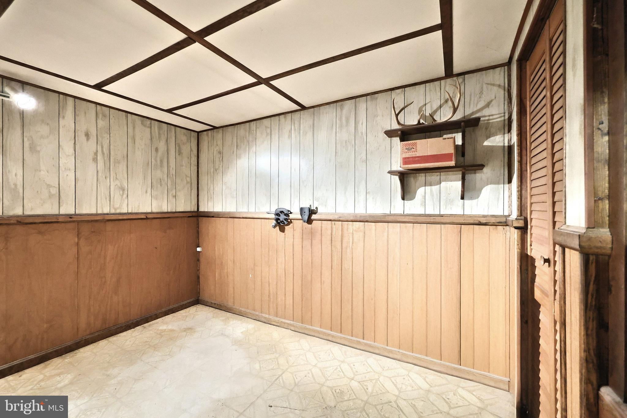 WINDSOR TWP - Residential