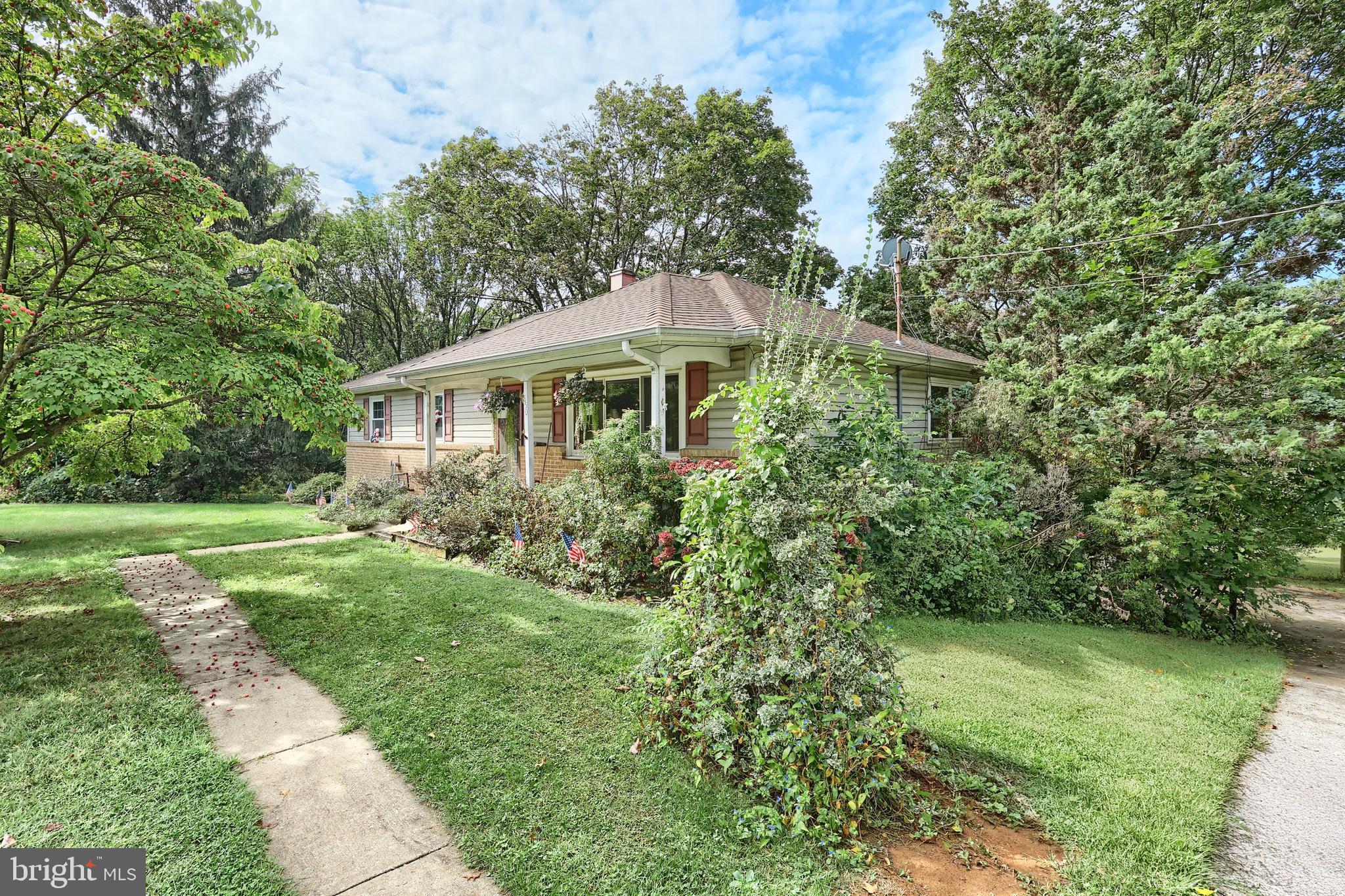 WINDSOR TWP - Residential