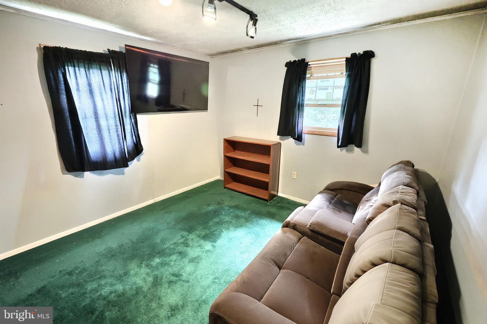 WINDSOR TWP - Residential