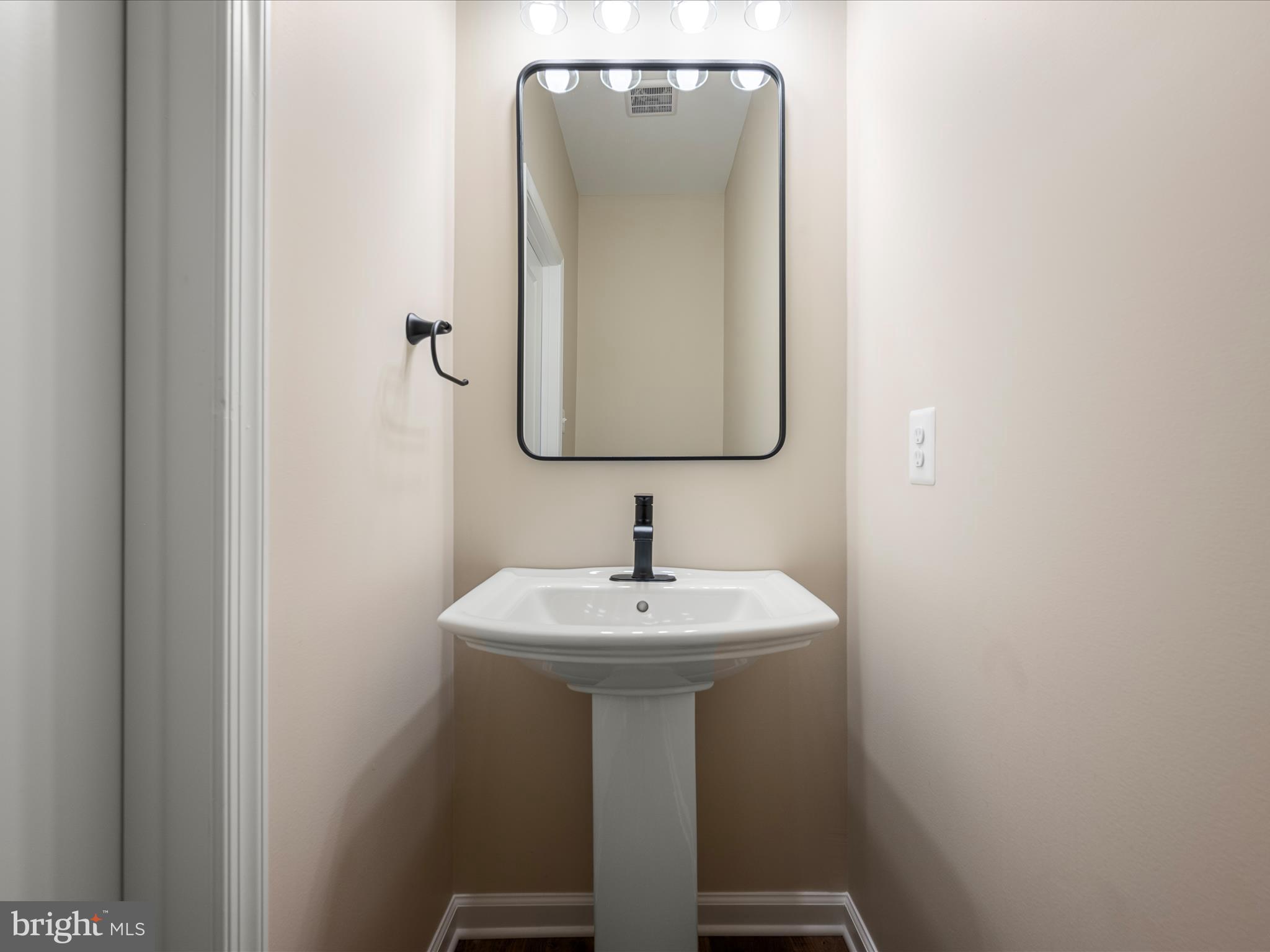 CRESCENT ORCHARDS - Residential