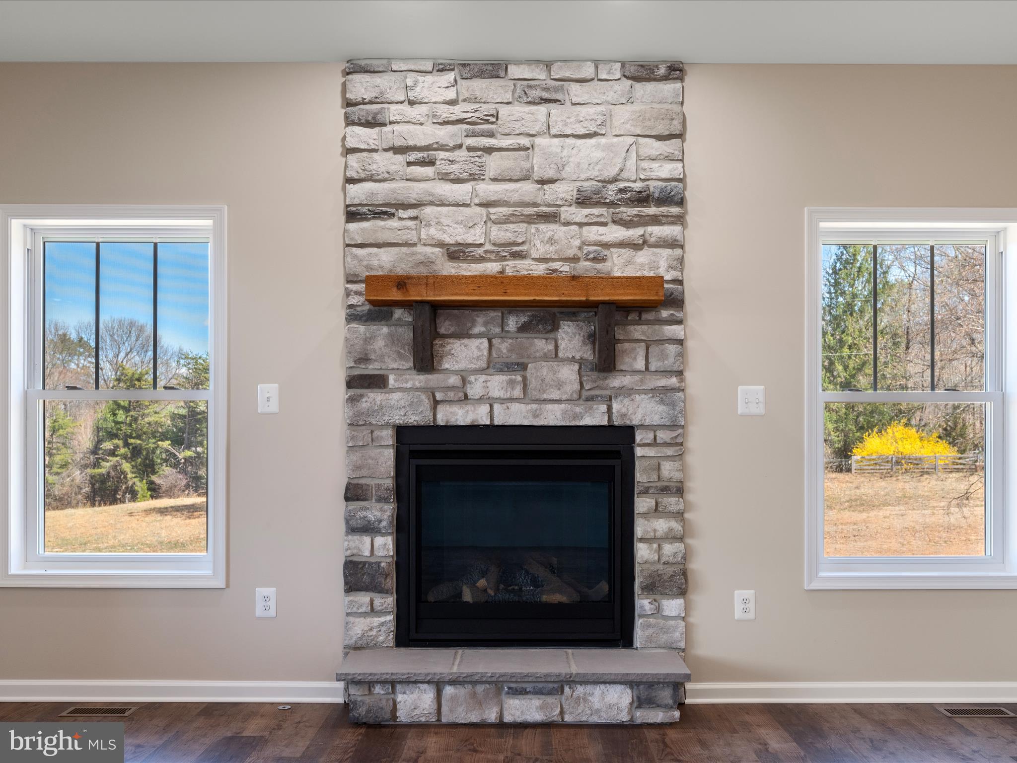 CRESCENT ORCHARDS - Residential