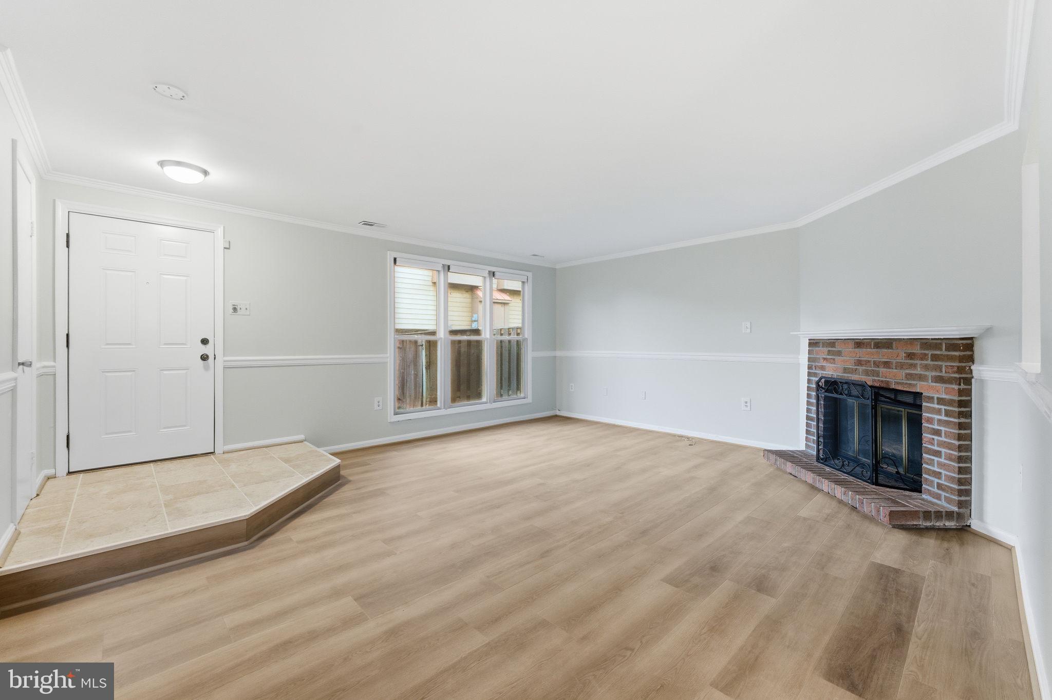 STONINGTON CONDOMINIUMS - Residential