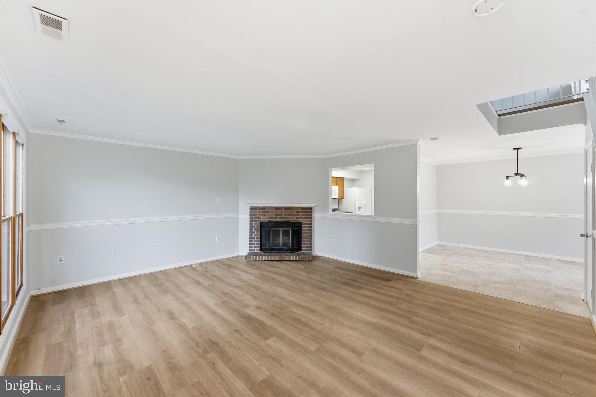 STONINGTON CONDOMINIUMS - Residential