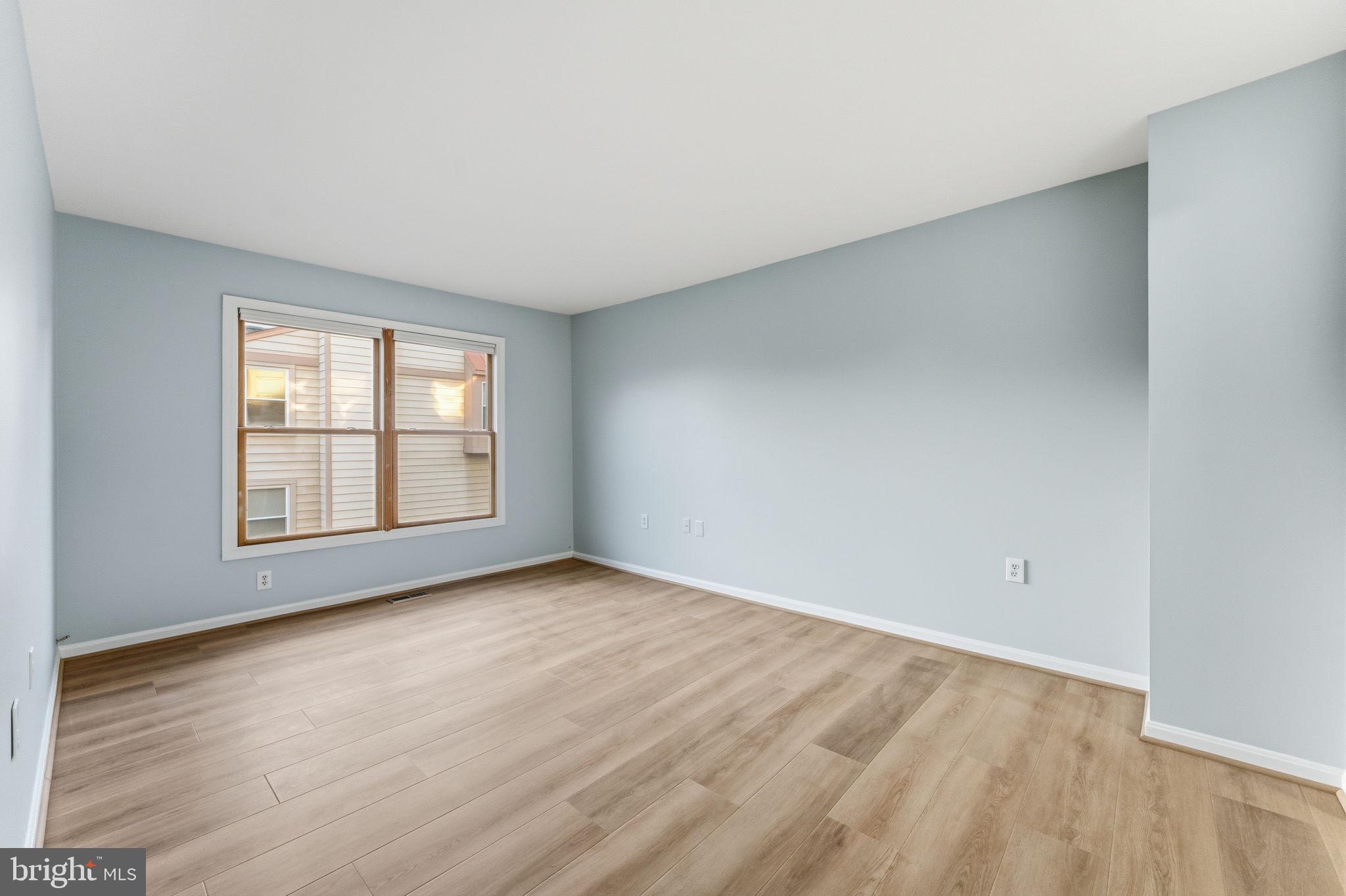 STONINGTON CONDOMINIUMS - Residential