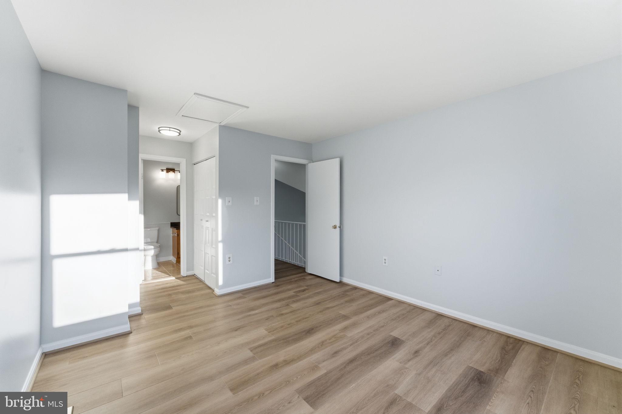 STONINGTON CONDOMINIUMS - Residential